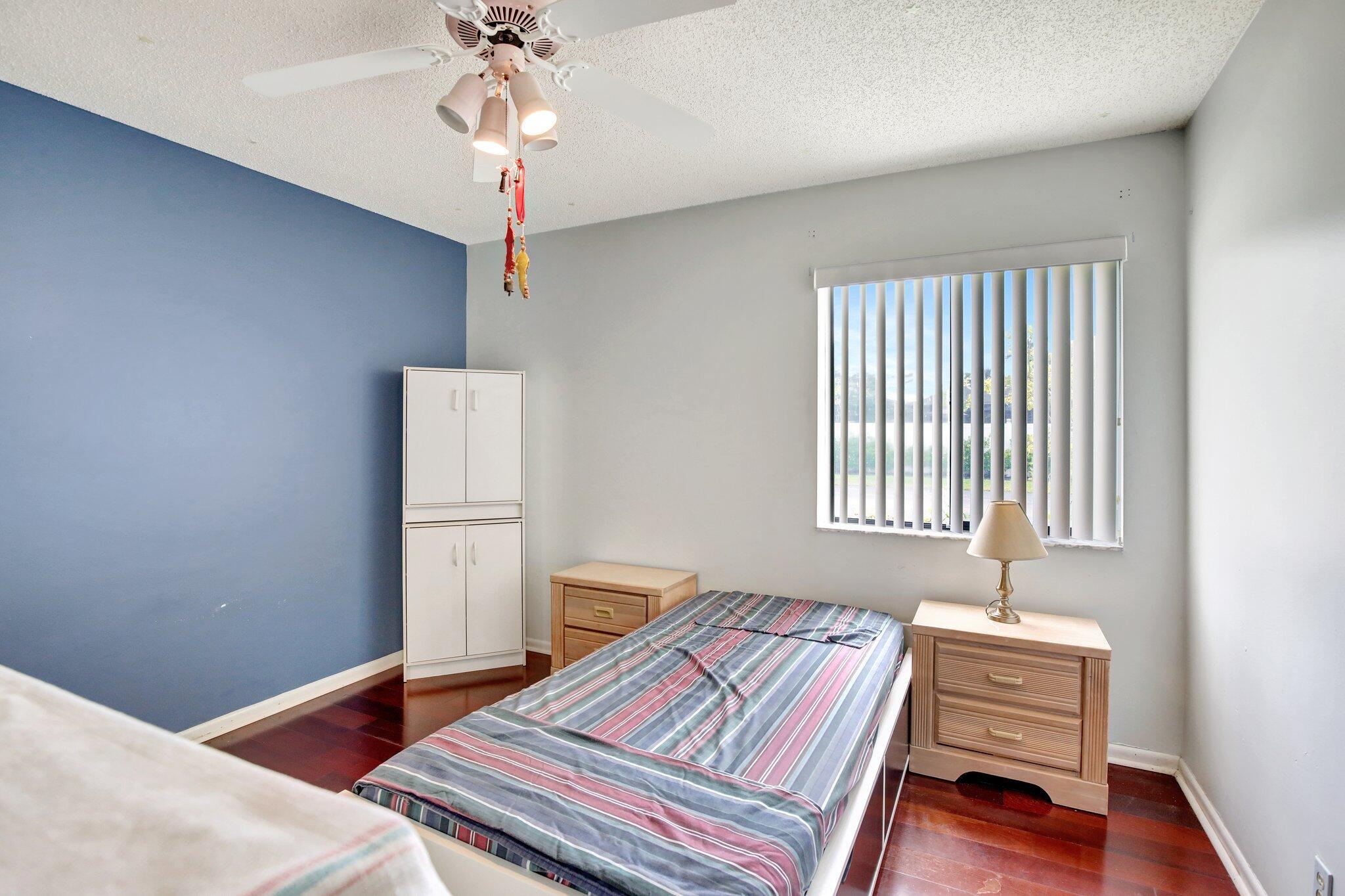 NOB HILL VILLAGE - Residential Lease