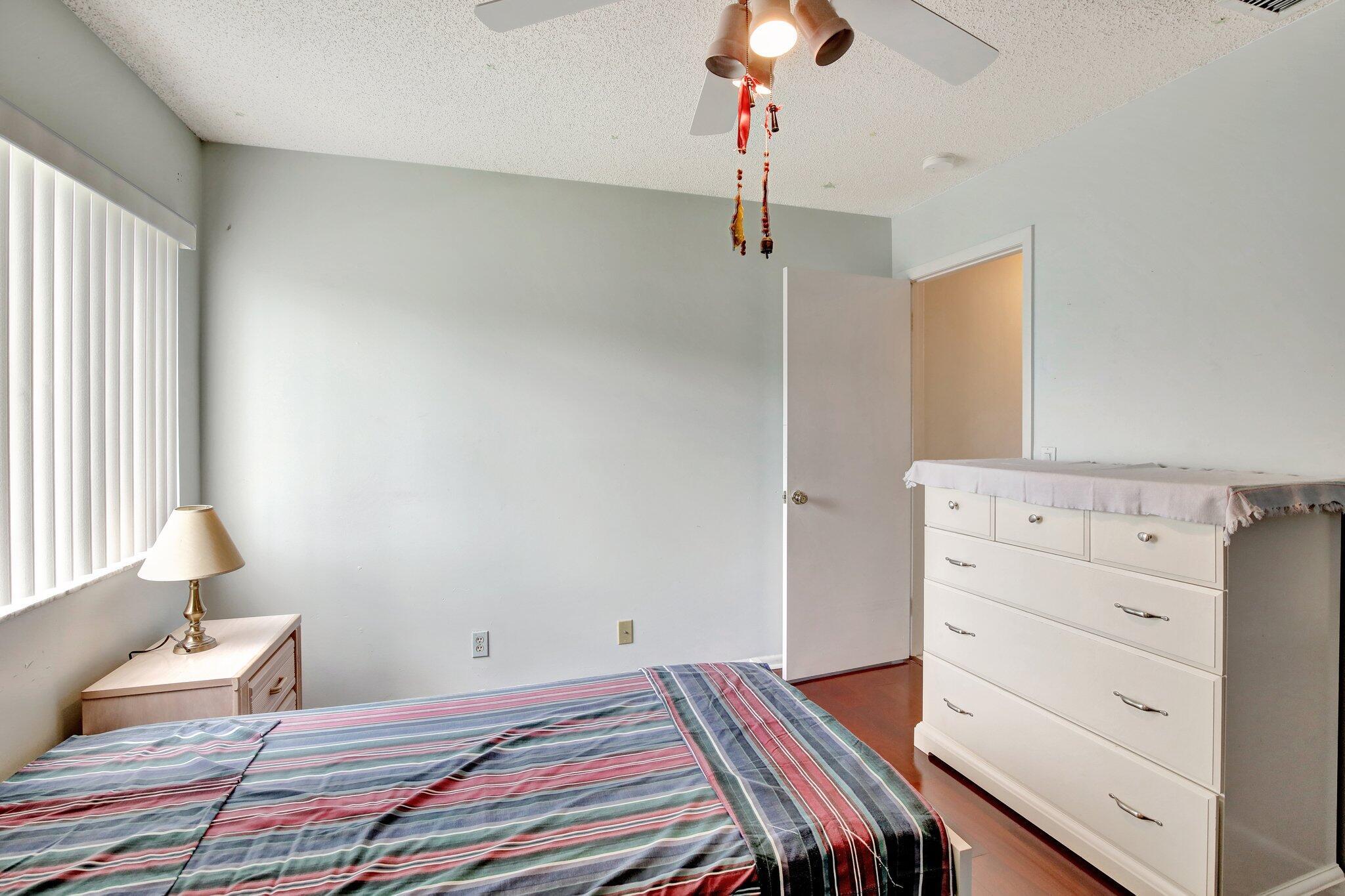 NOB HILL VILLAGE - Residential Lease