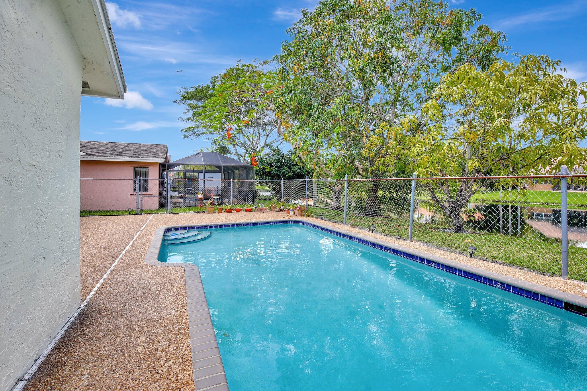 NOB HILL VILLAGE - Residential Lease