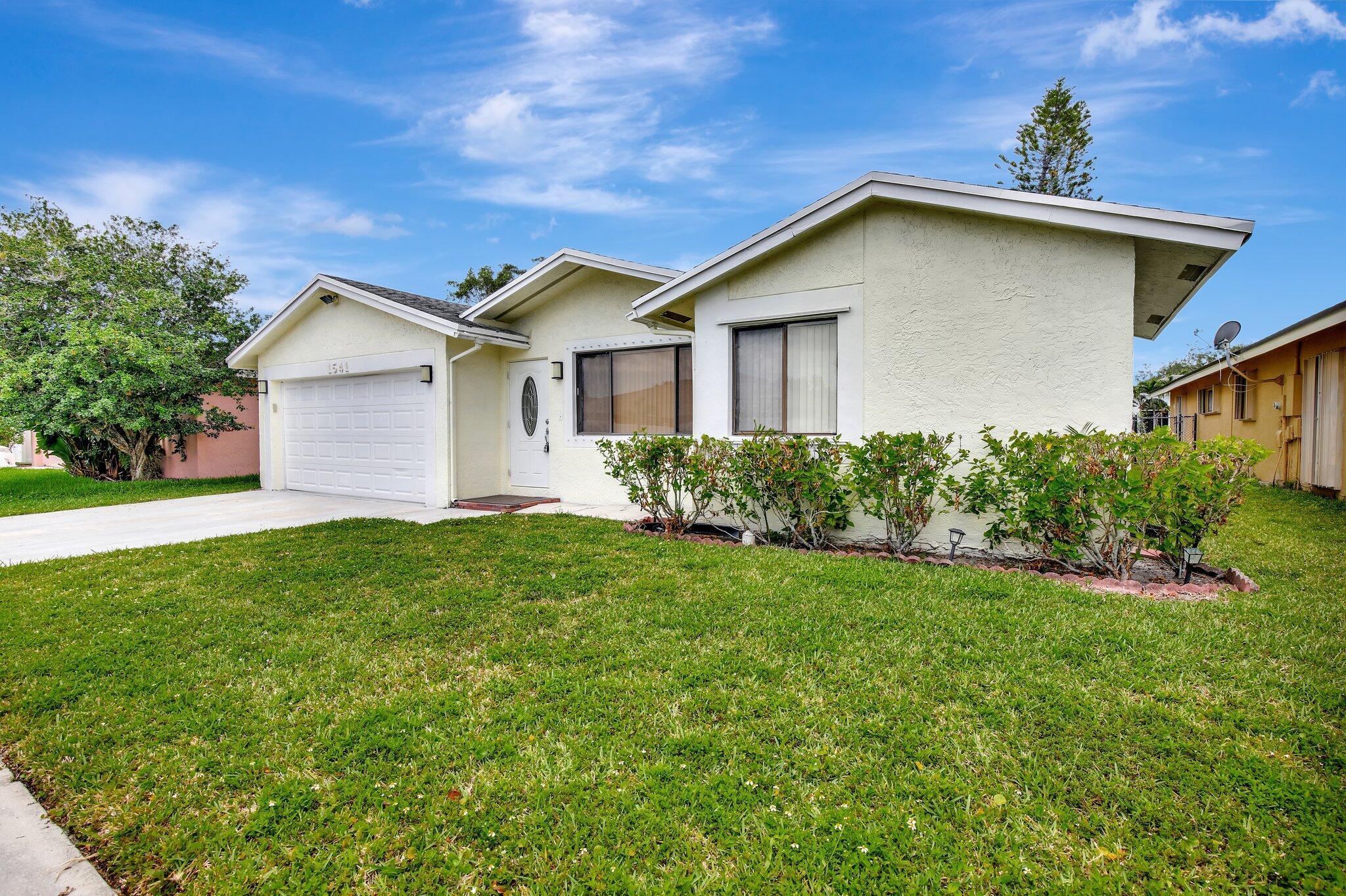 NOB HILL VILLAGE - Residential Lease