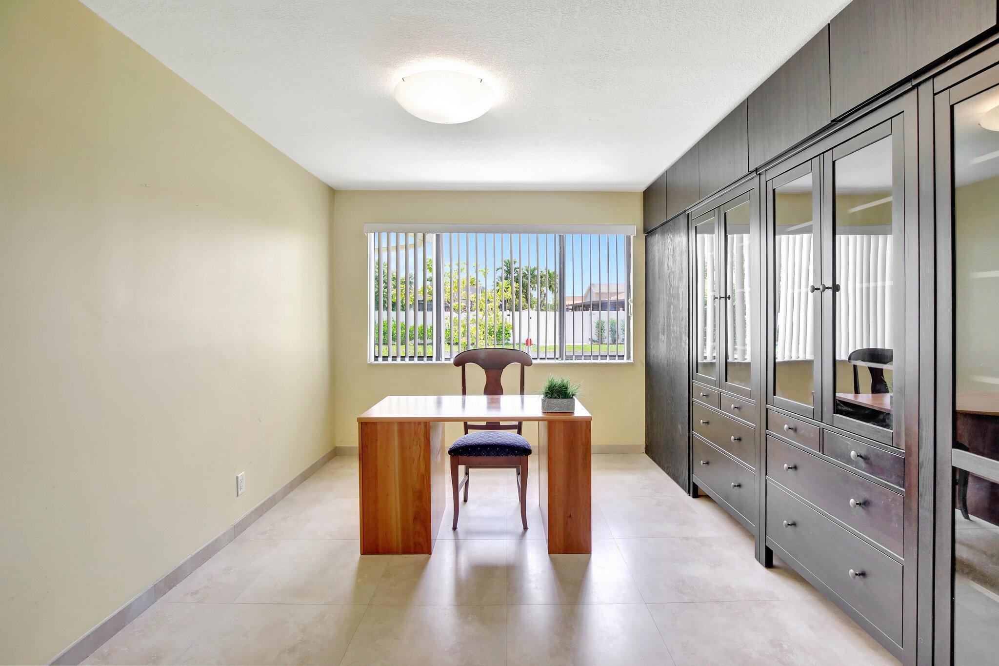 NOB HILL VILLAGE - Residential Lease