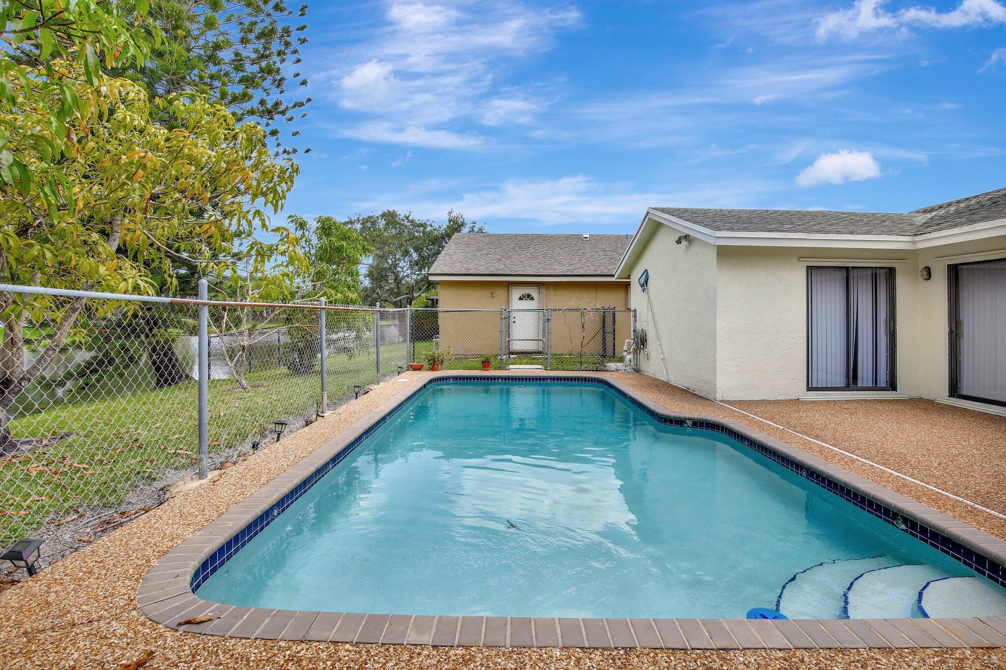 NOB HILL VILLAGE - Residential Lease