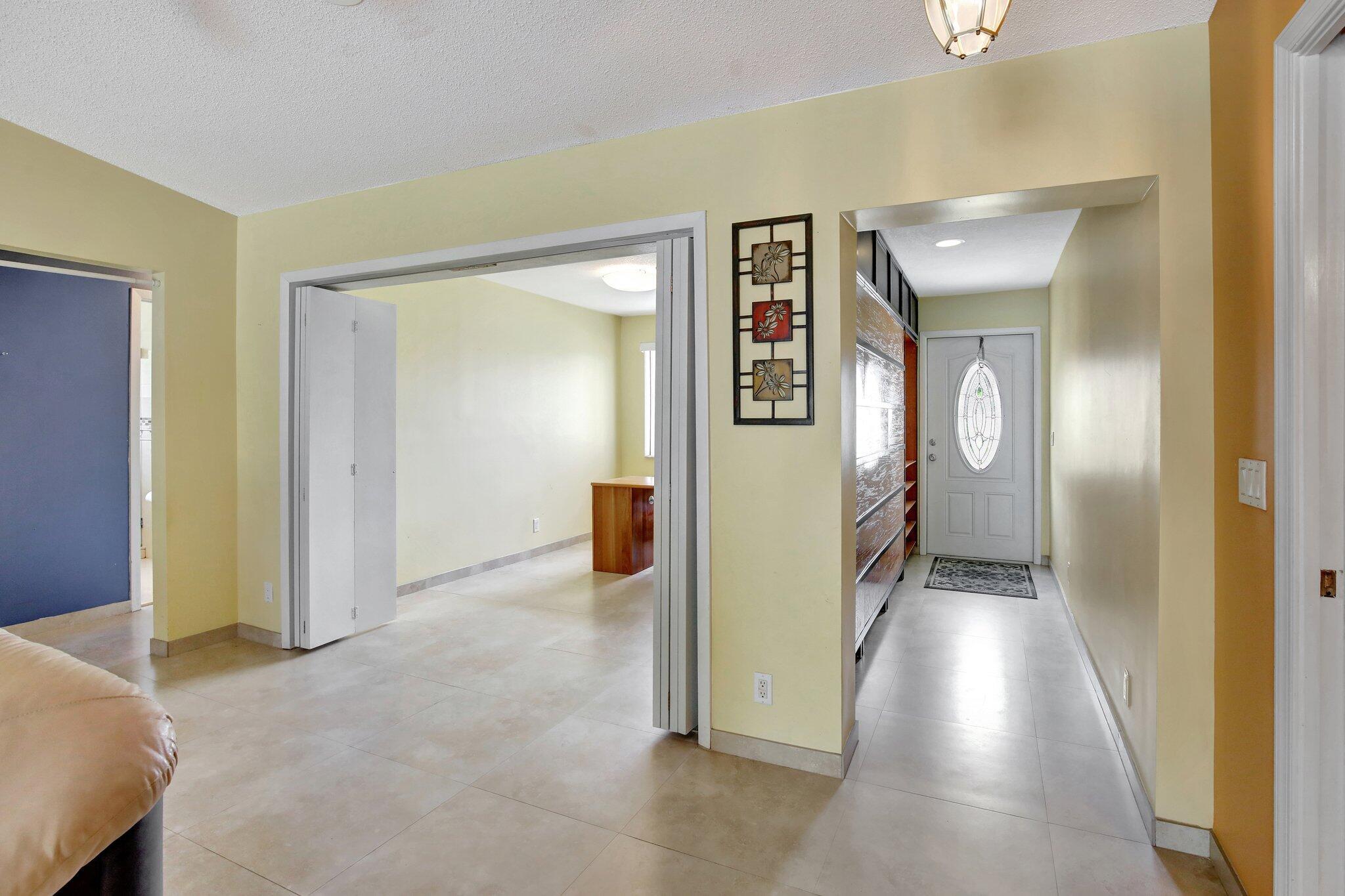 NOB HILL VILLAGE - Residential Lease