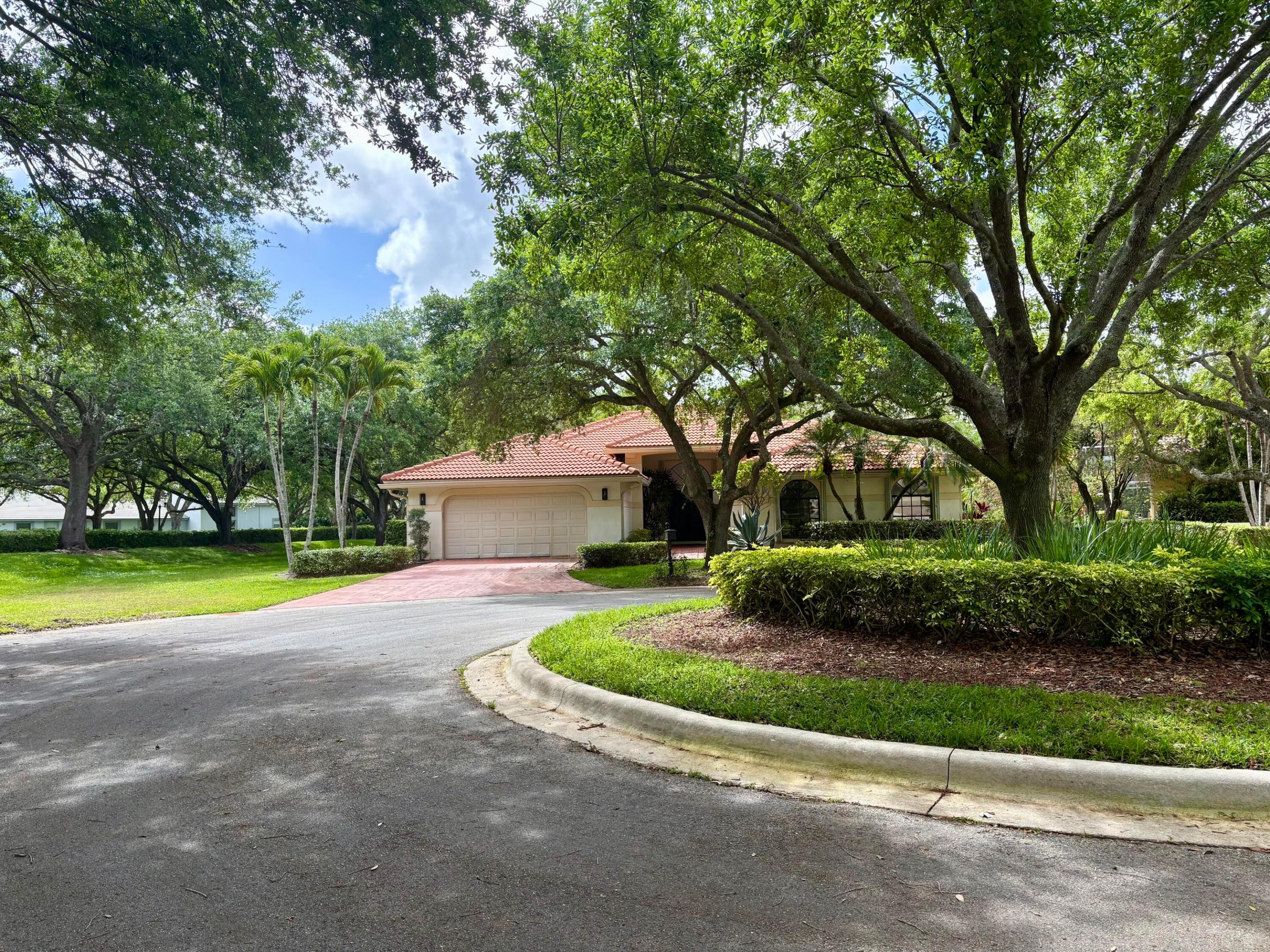 FAIRWAYS SOUTH - Residential