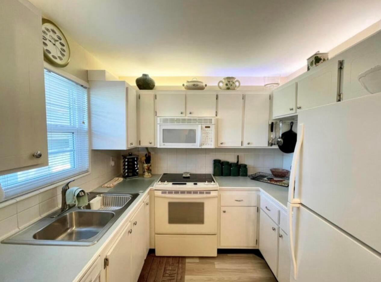 VISTA PINES CONDO - Residential