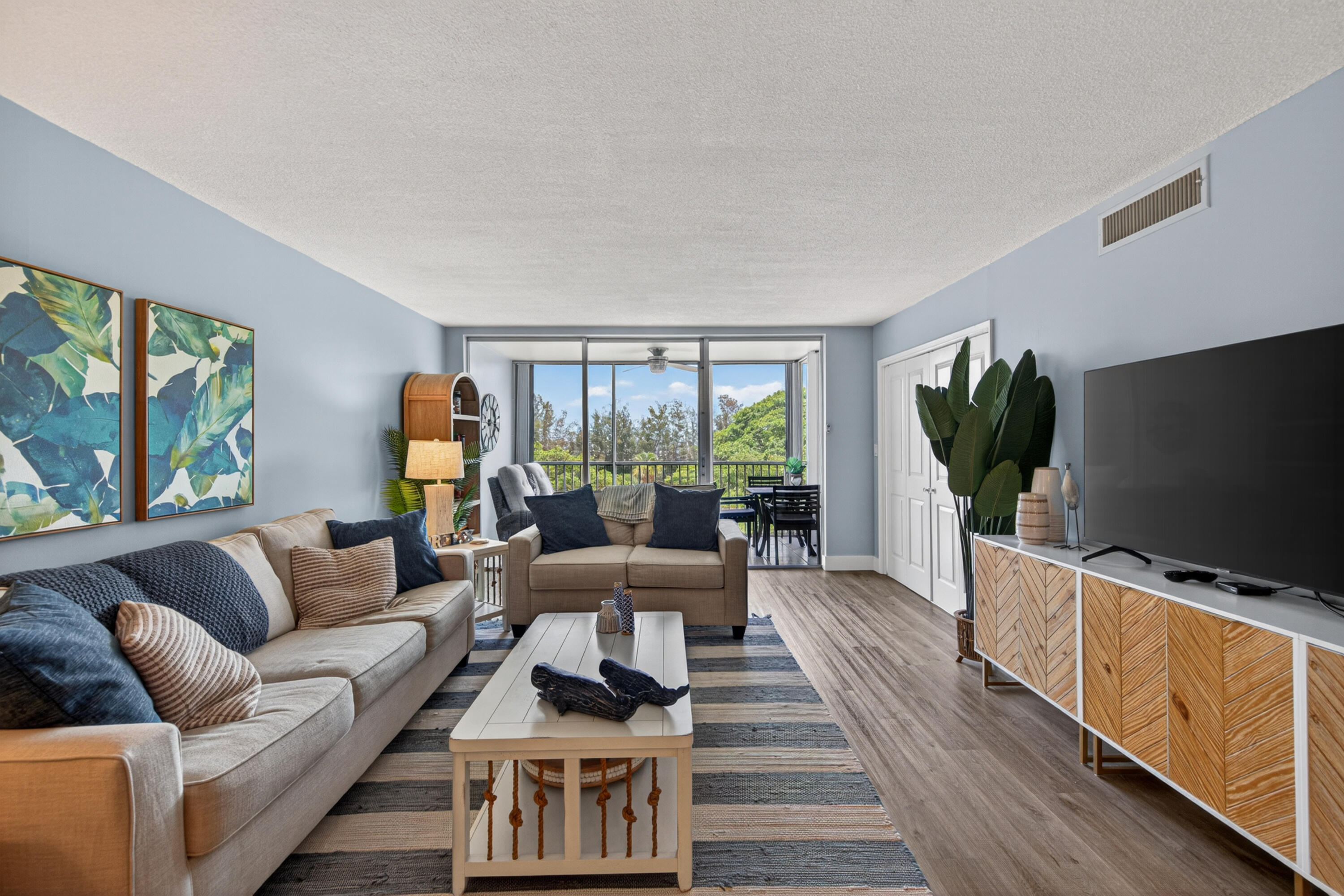 NO 16 PALM-AIRE COUNTRY CLUB - Residential Lease