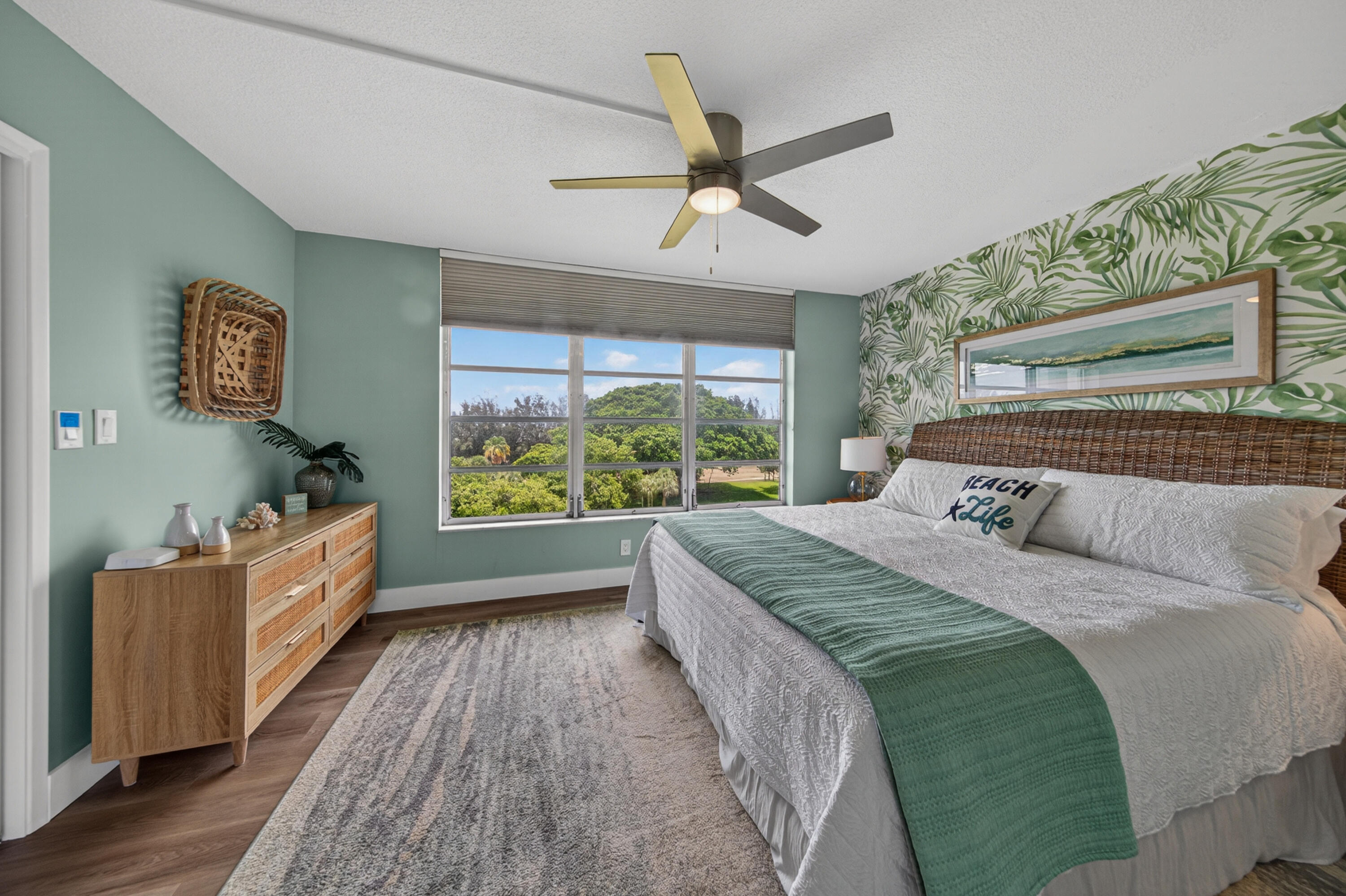 NO 16 PALM-AIRE COUNTRY CLUB - Residential Lease