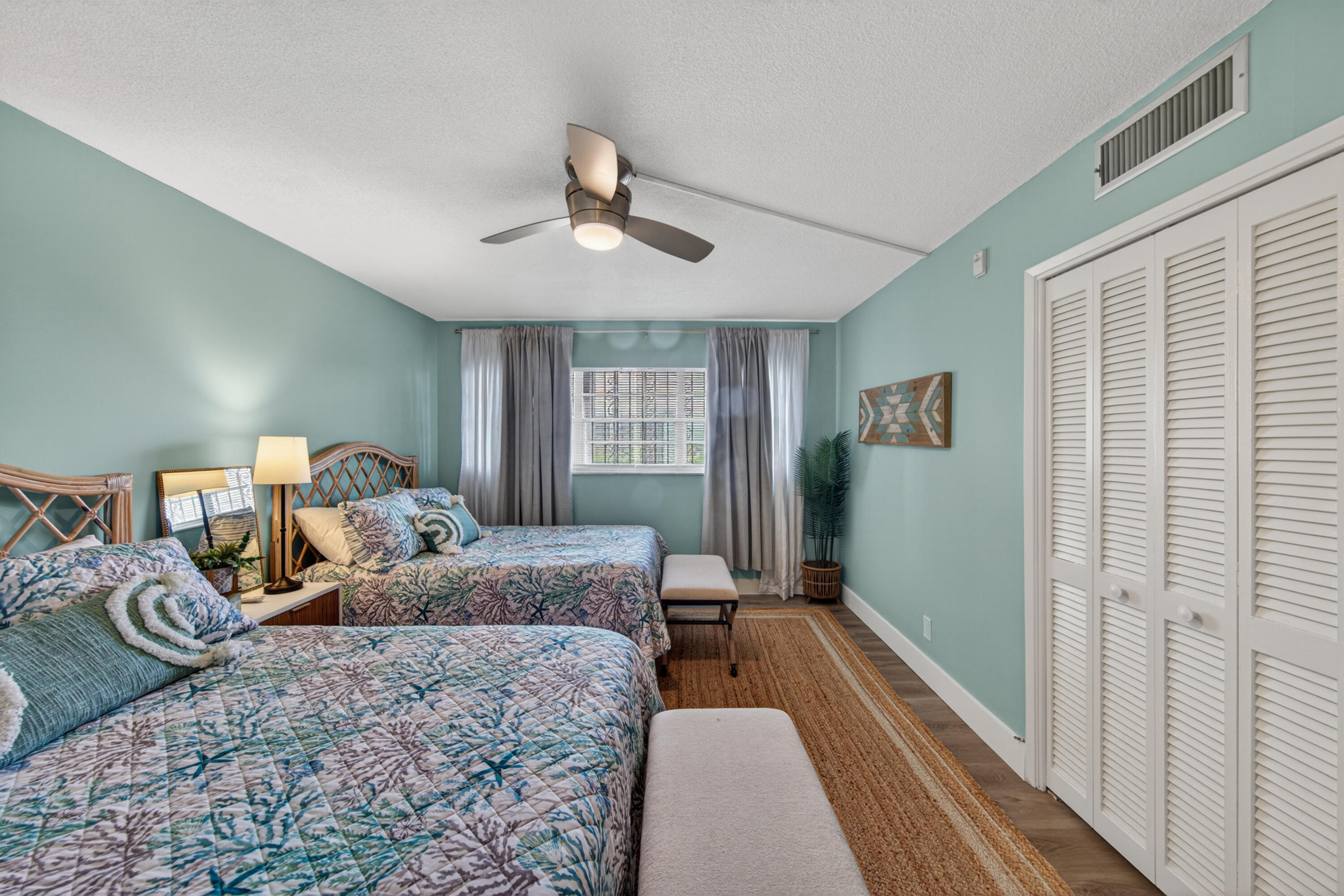 NO 16 PALM-AIRE COUNTRY CLUB - Residential Lease