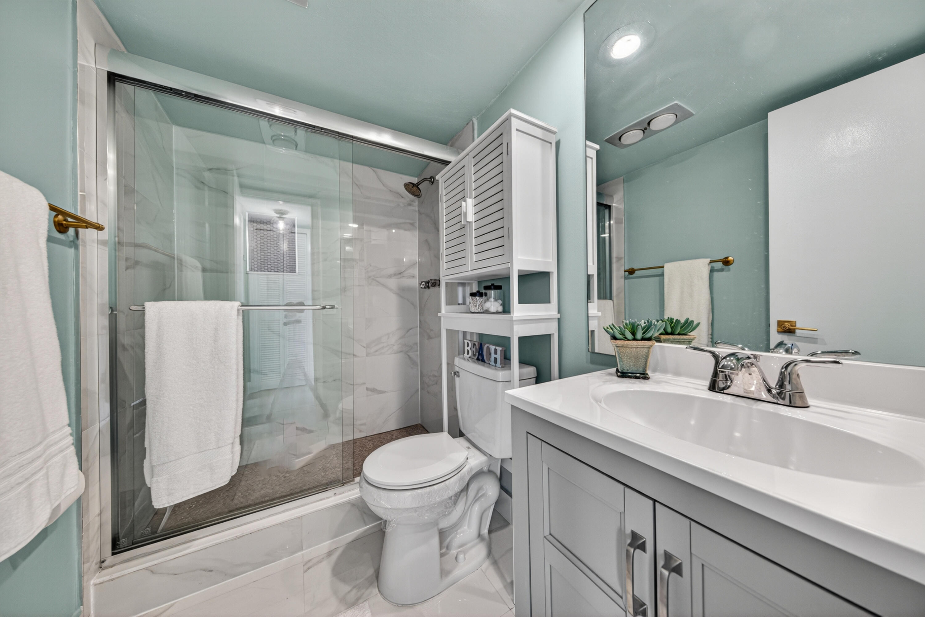 NO 16 PALM-AIRE COUNTRY CLUB - Residential Lease
