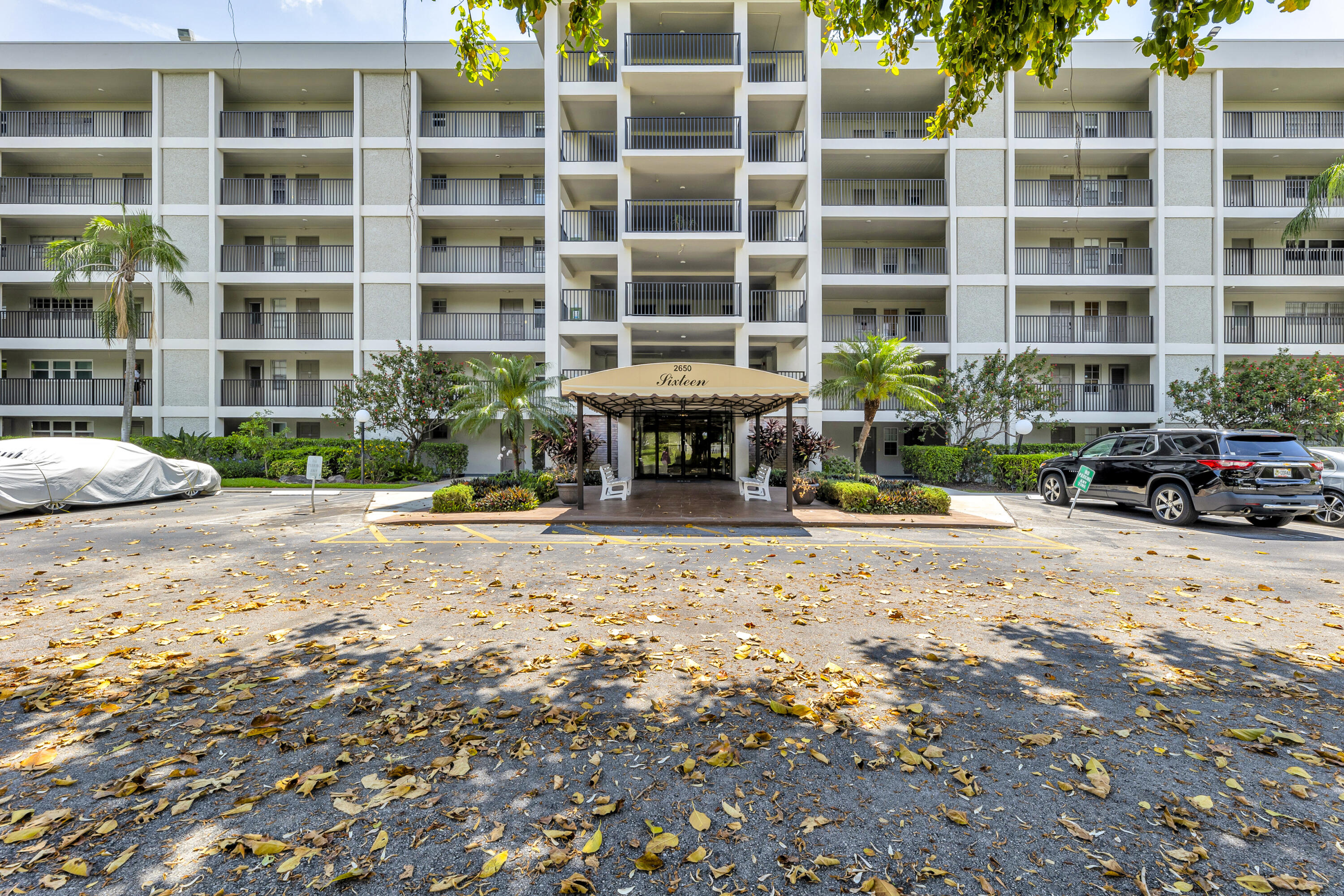 NO 16 PALM-AIRE COUNTRY CLUB - Residential Lease