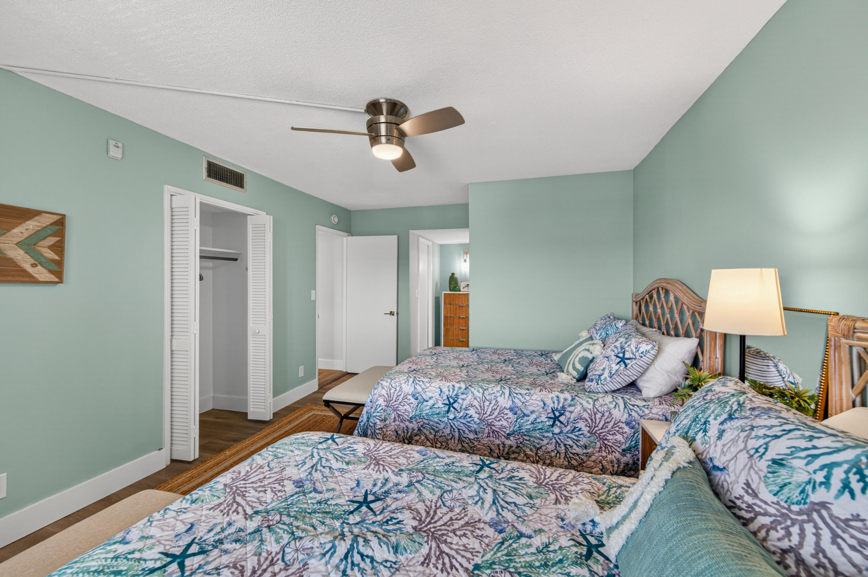 NO 16 PALM-AIRE COUNTRY CLUB - Residential Lease