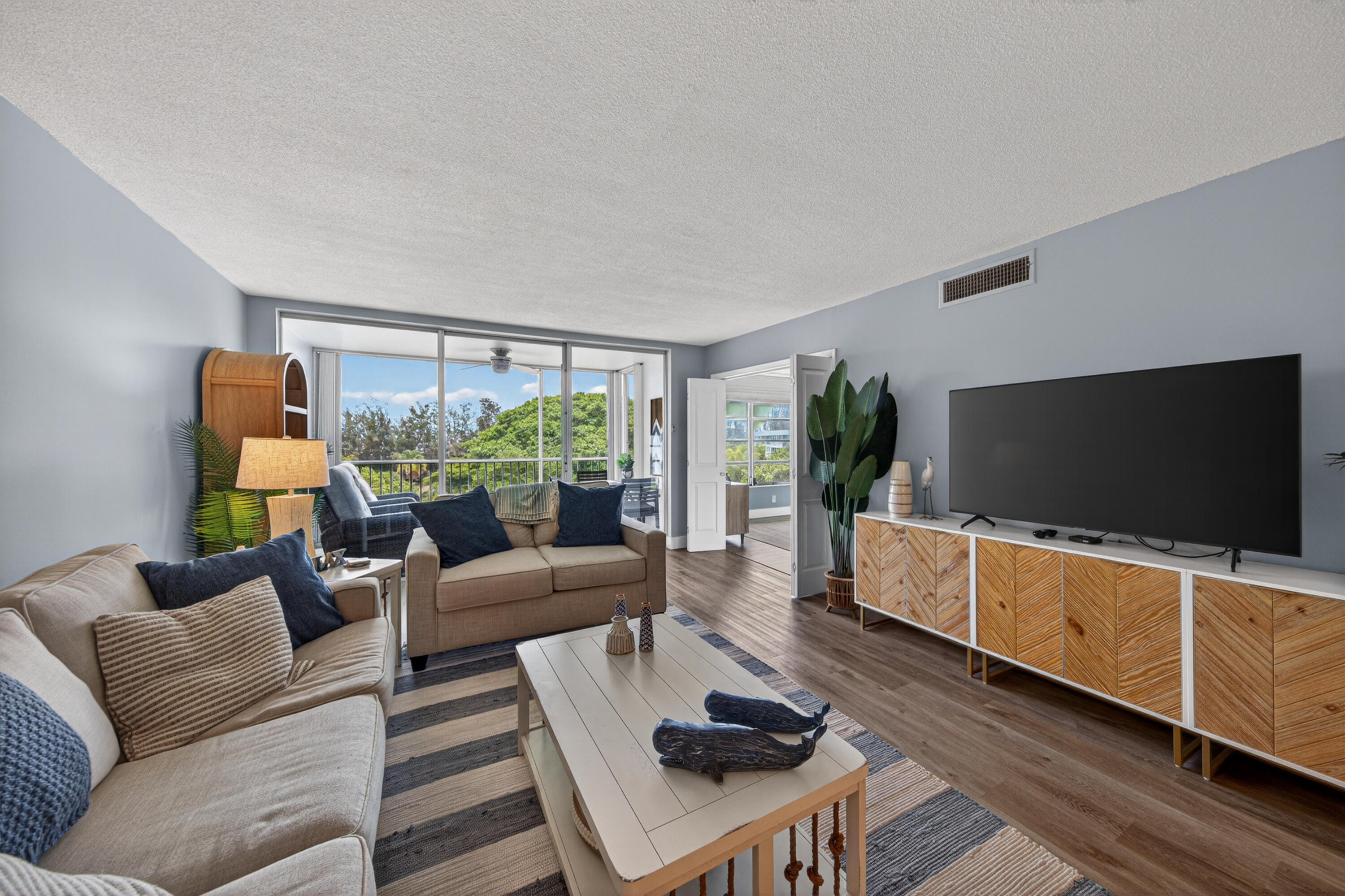 NO 16 PALM-AIRE COUNTRY CLUB - Residential Lease