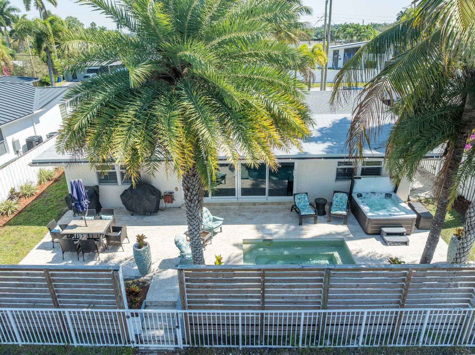 2619 Gulfstream Ln