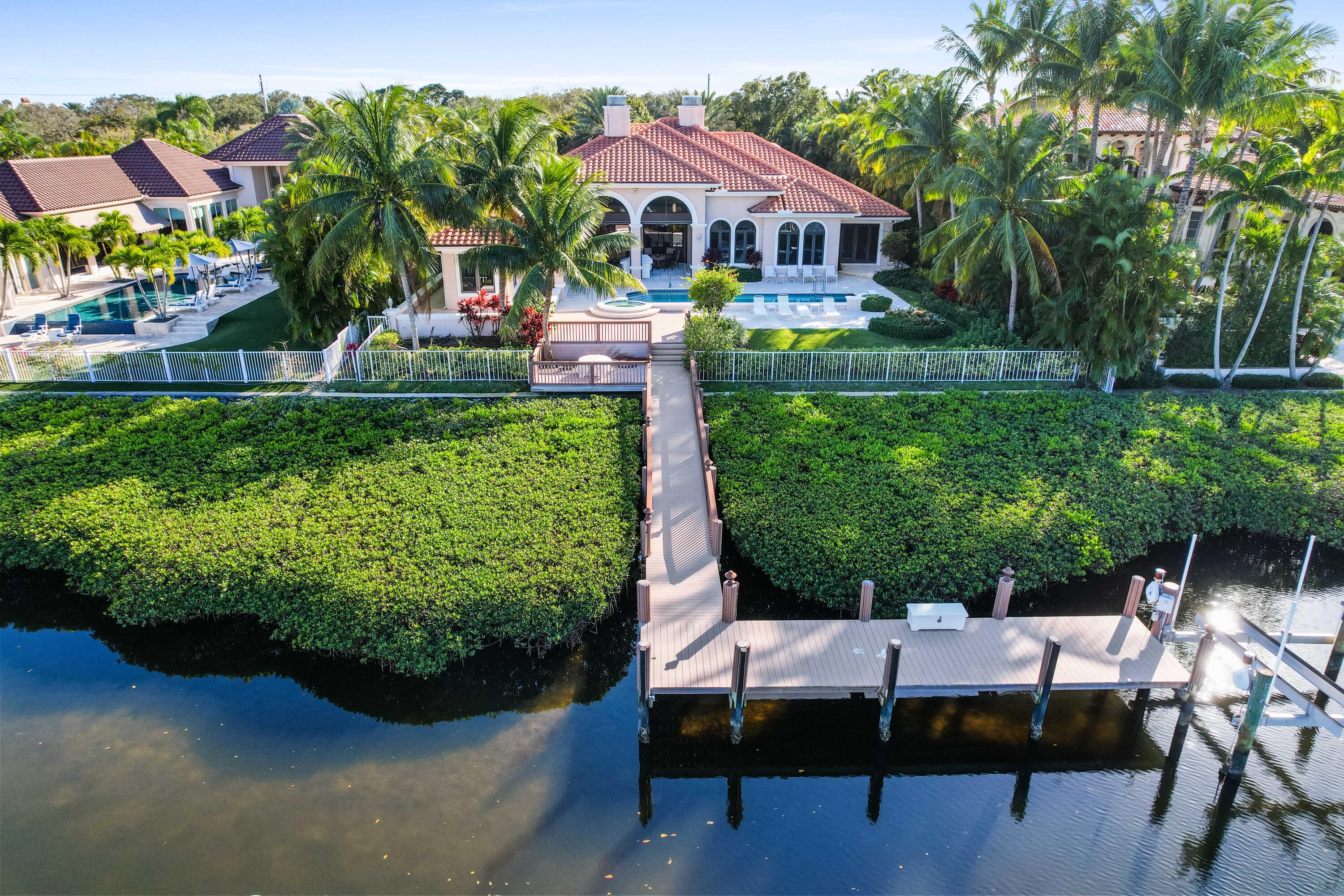 Admirals Cove - Residential