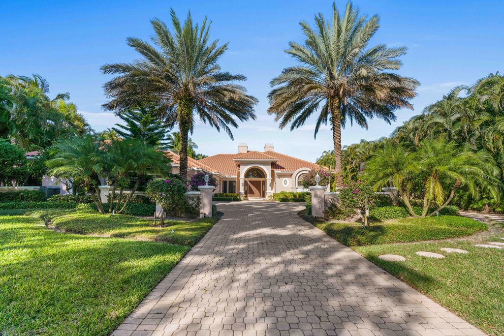 Photo of 128 Spyglass Lane, Jupiter, FL 33477 (MLS # R10851743)