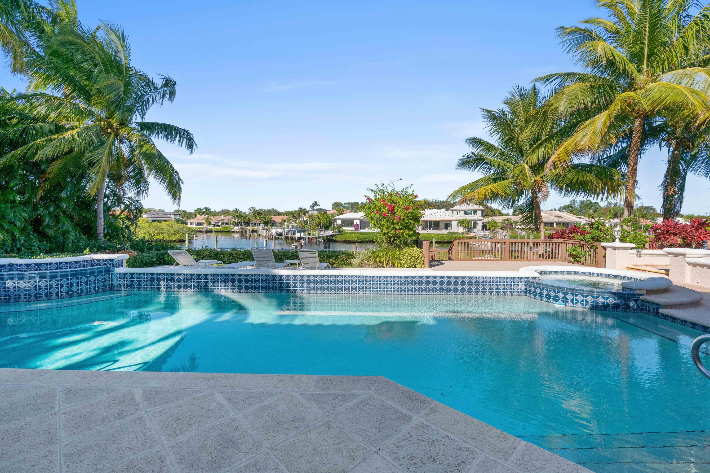 Admirals Cove - Residential