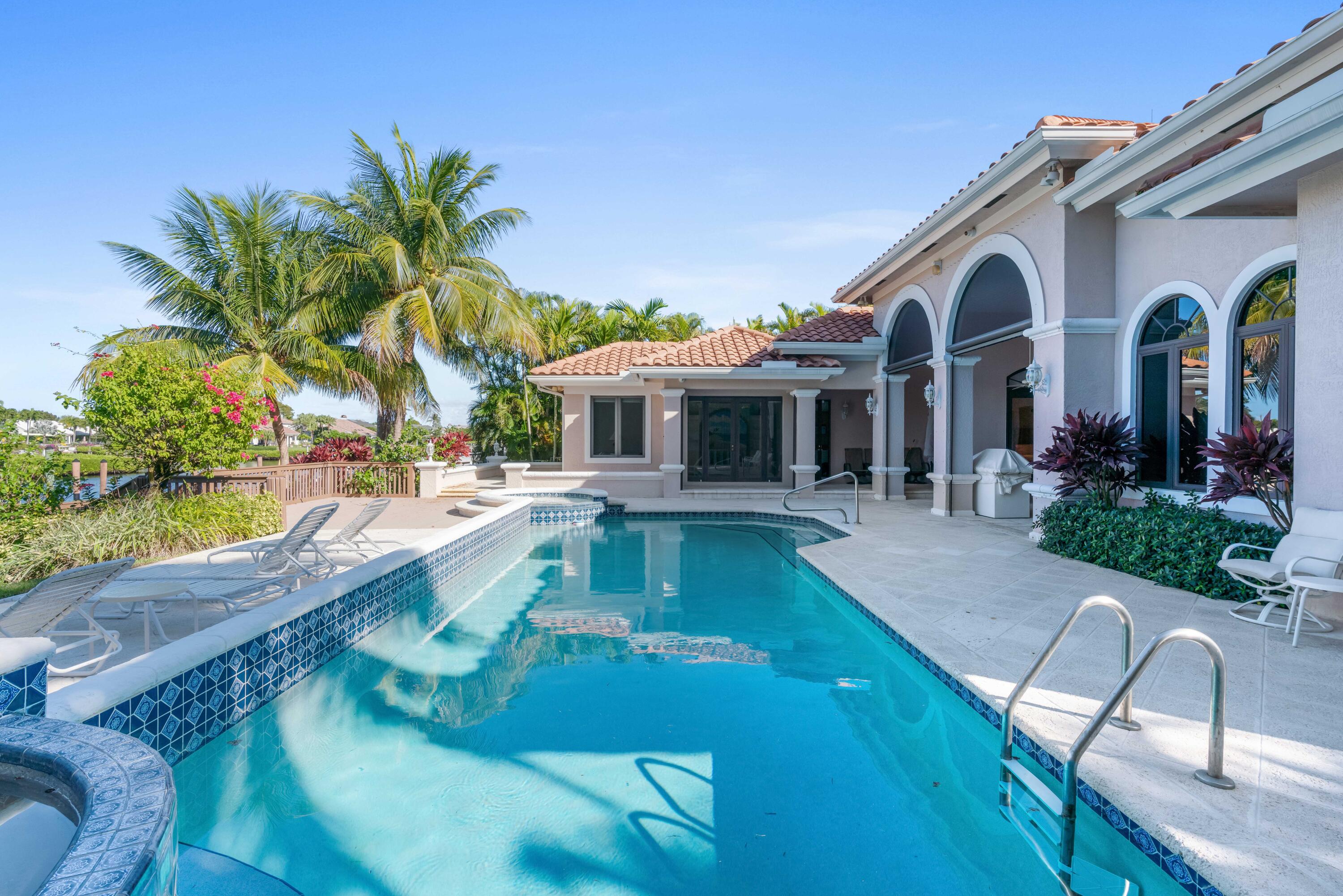 Admirals Cove - Residential