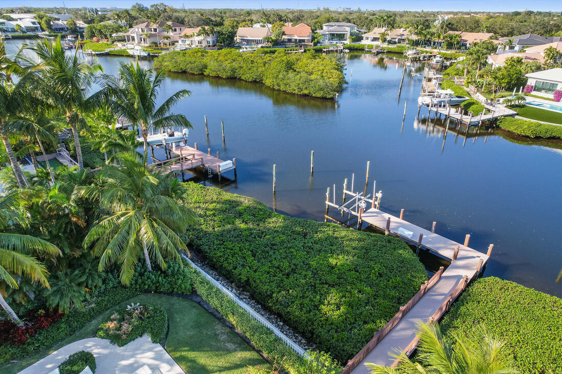 Admirals Cove - Residential