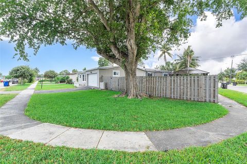 A home in Lauderdale Lakes