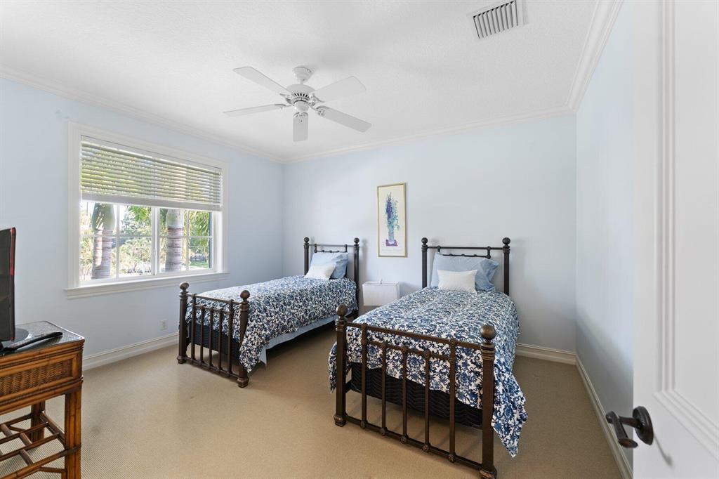 SADDLE TRAIL PARK OF WELL - Residential