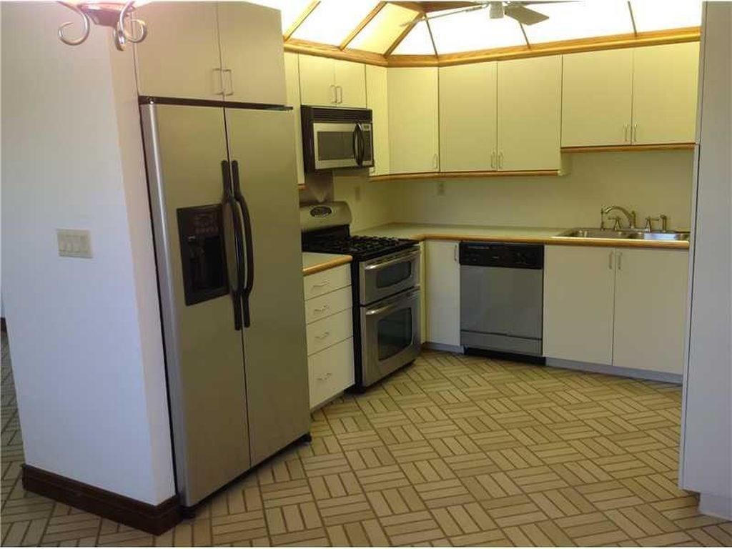 FLAMINGO PARK SEC C 38-30 - Residential Lease