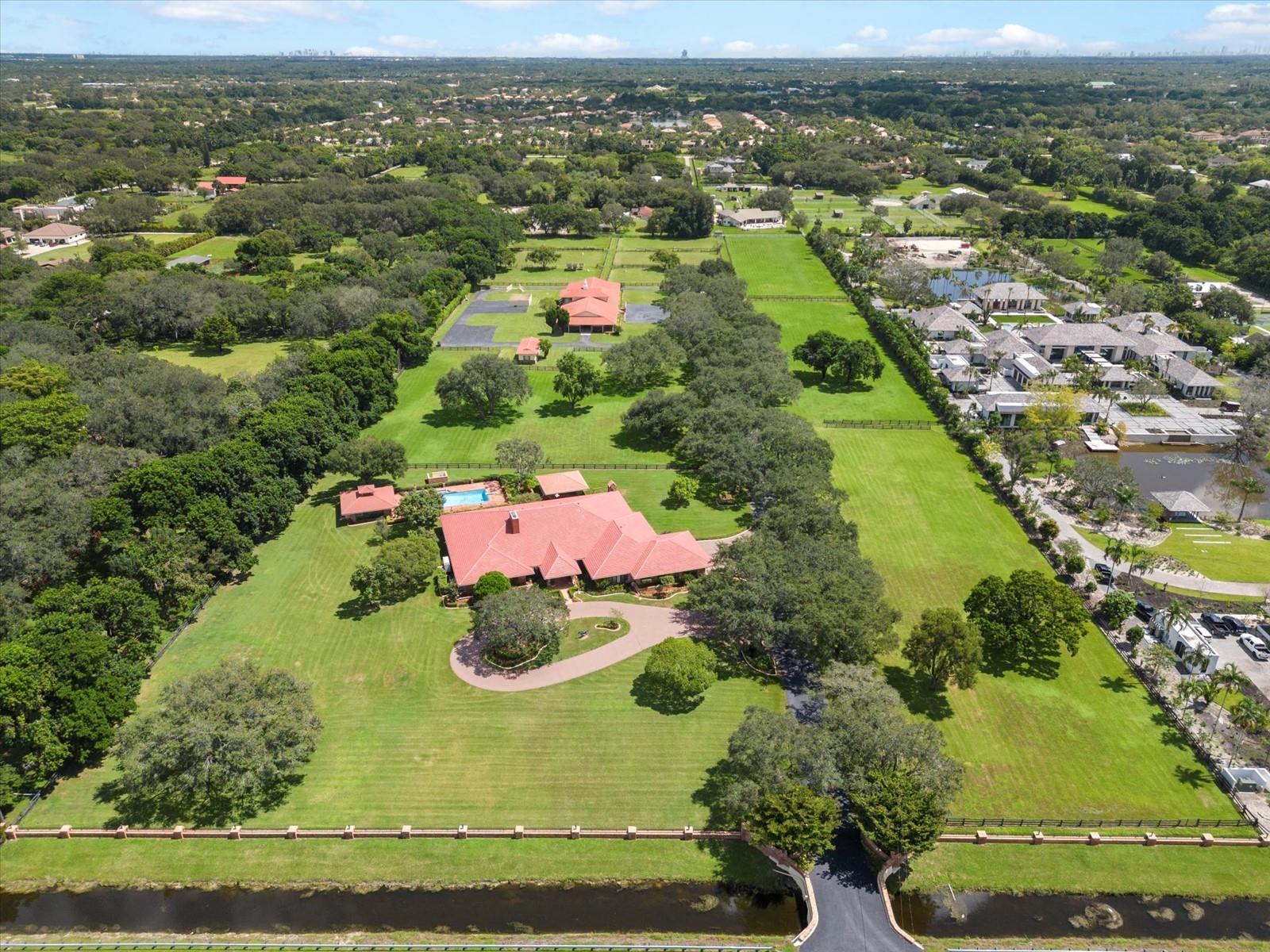 SUNSHINE RANCHES - Residential