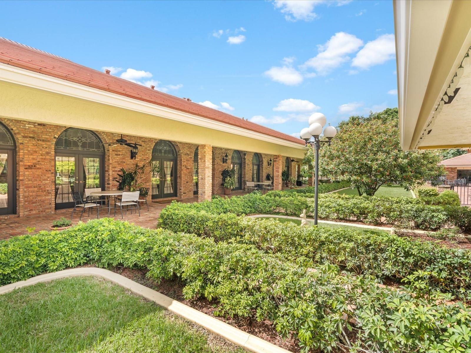 SUNSHINE RANCHES - Residential