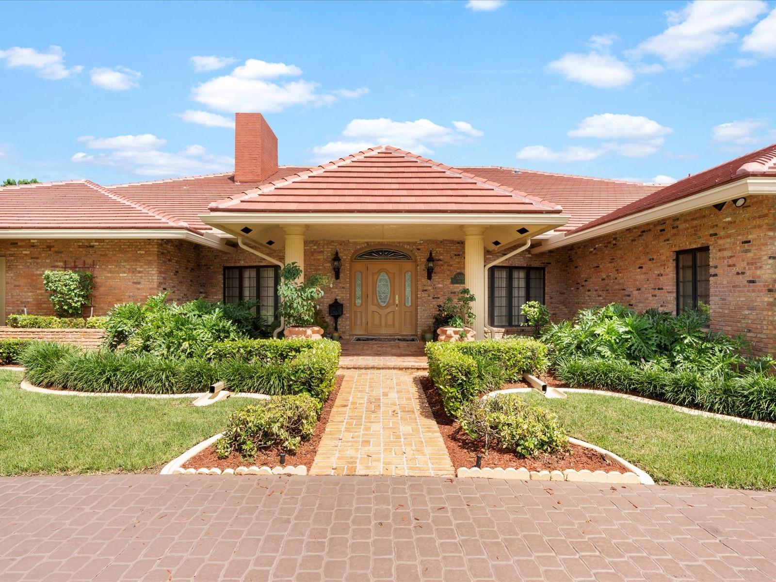 SUNSHINE RANCHES - Residential