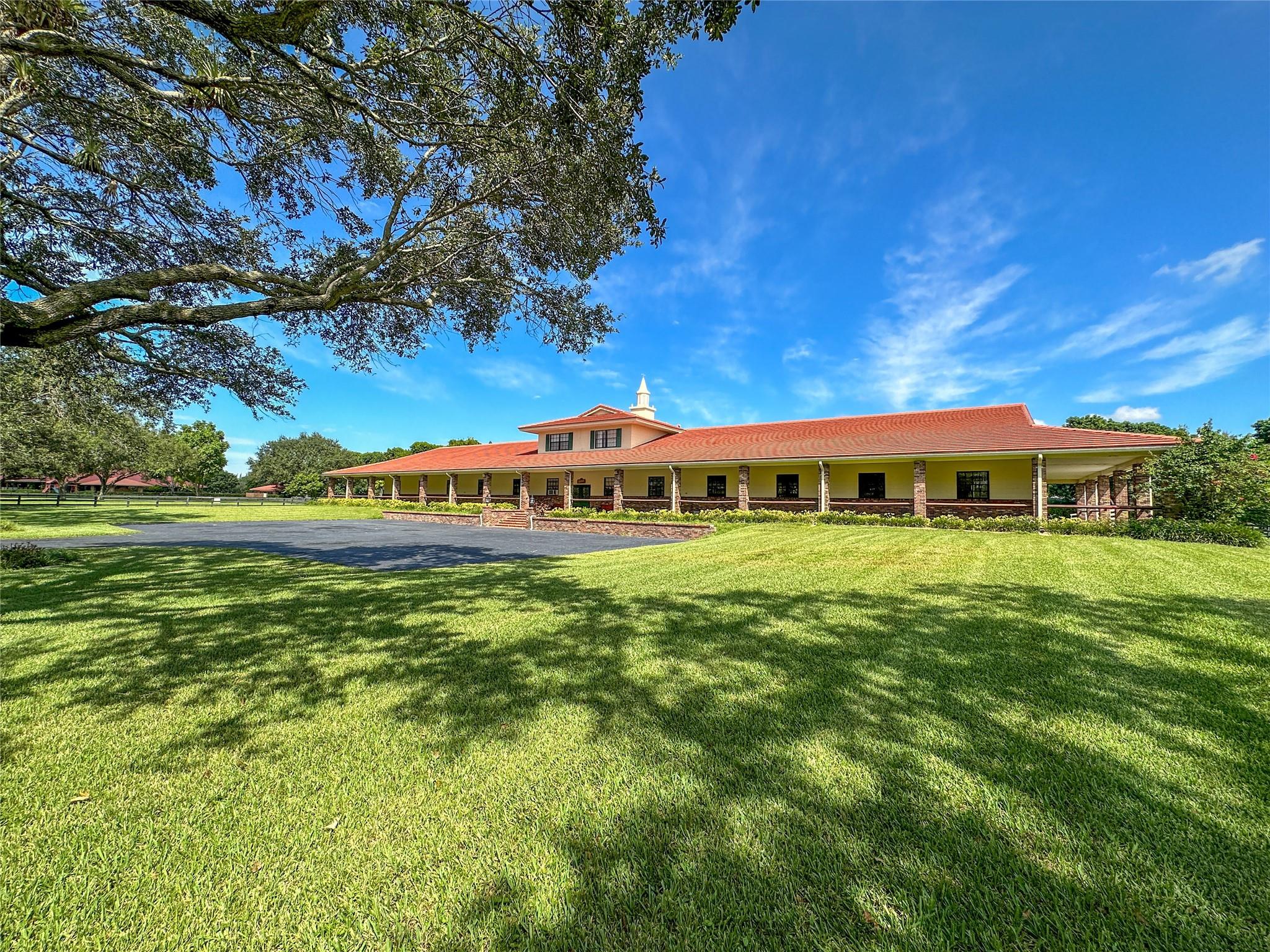 SUNSHINE RANCHES - Residential