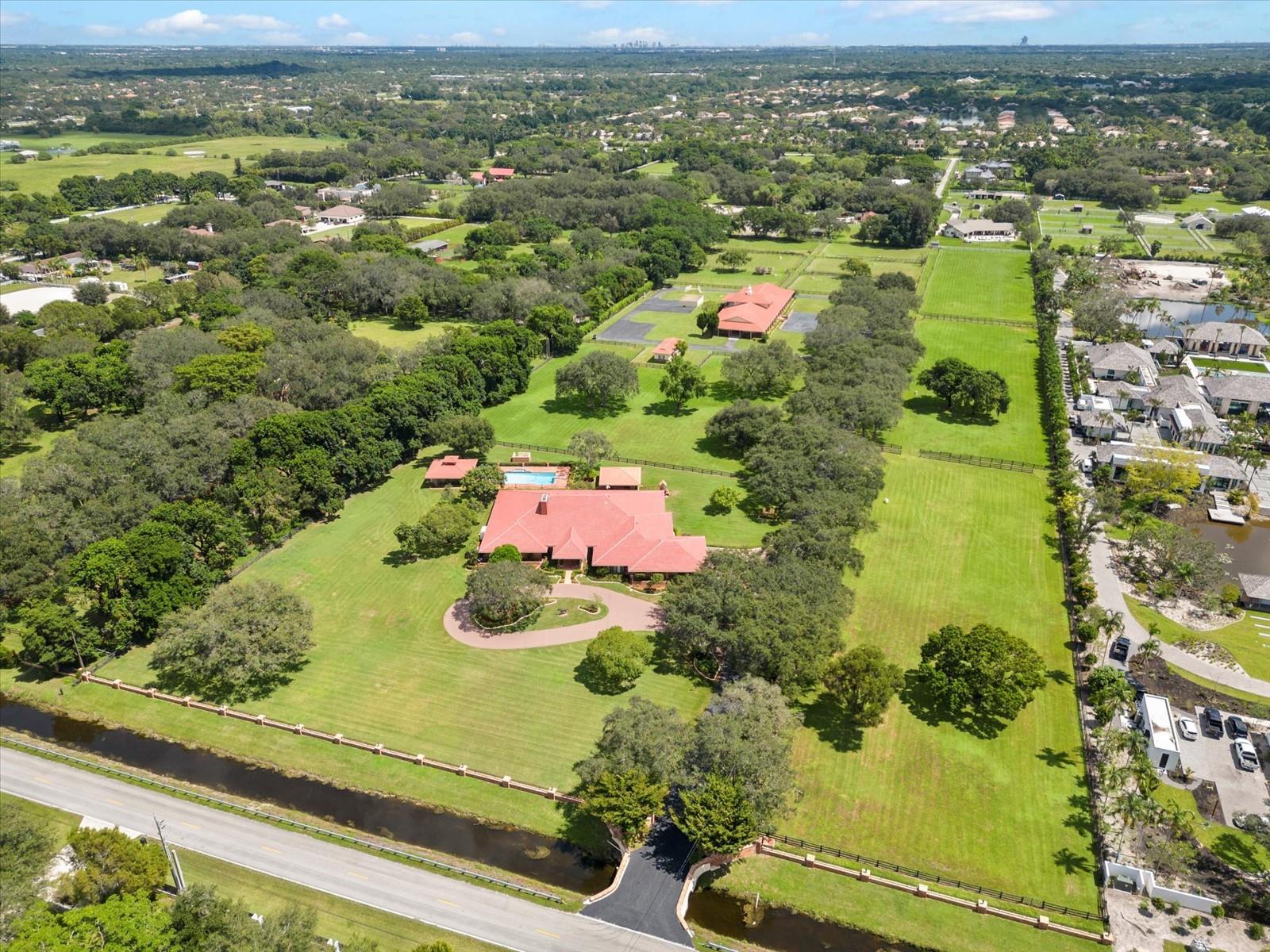 SUNSHINE RANCHES - Residential