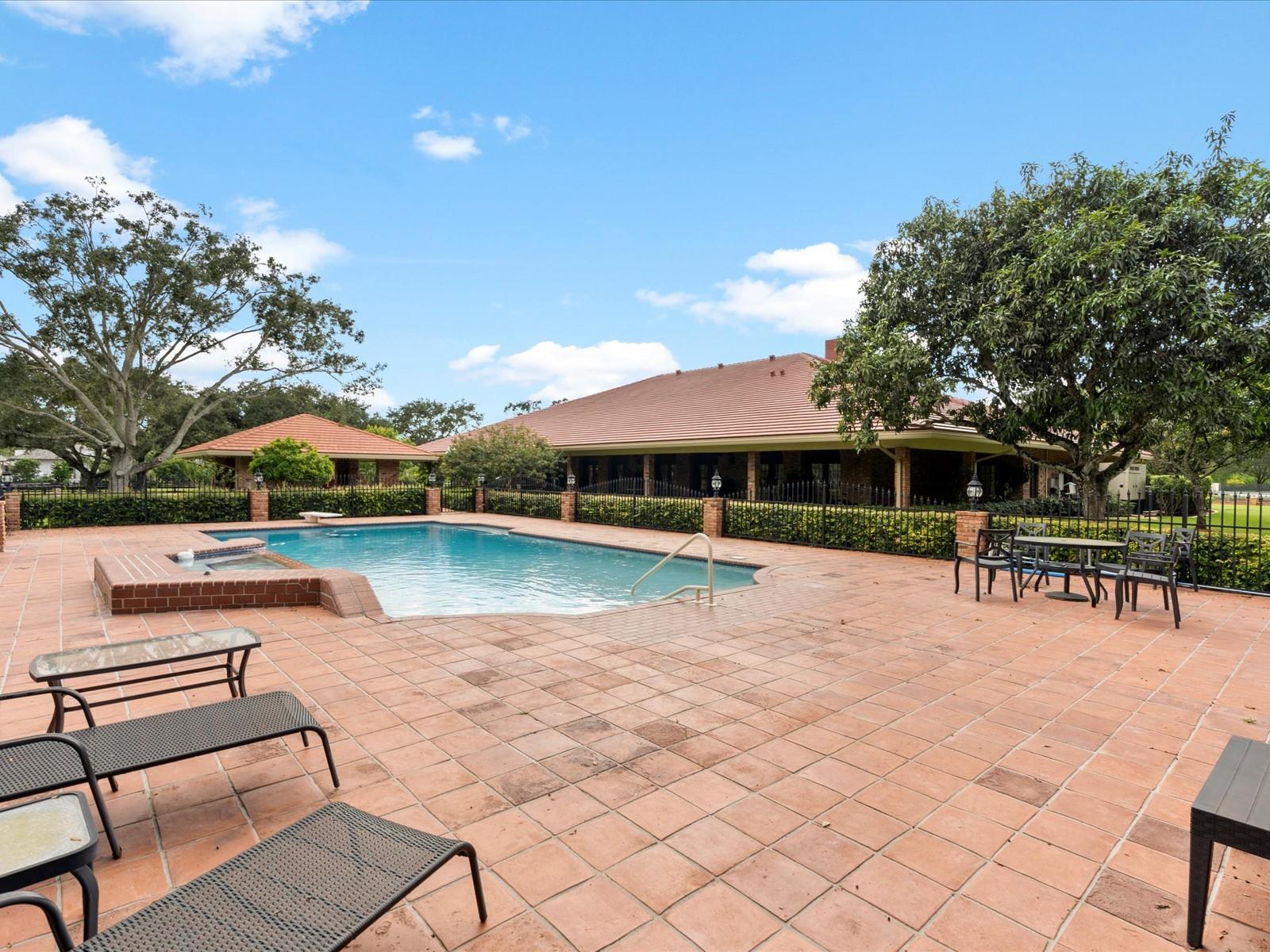 SUNSHINE RANCHES - Residential