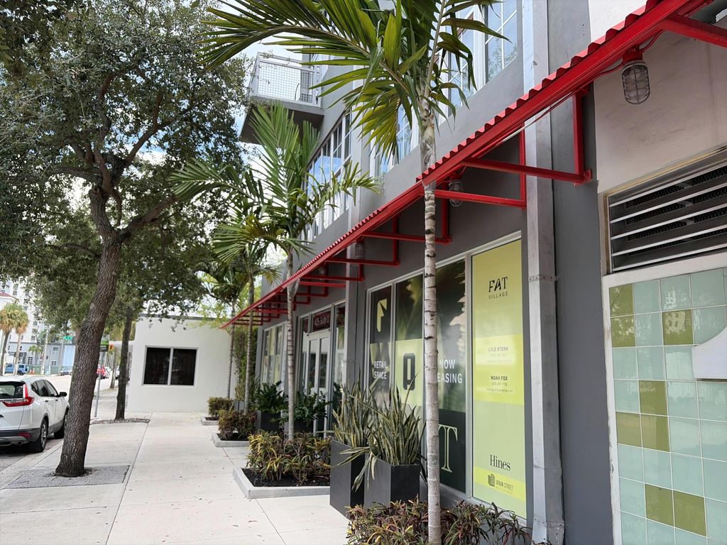 Photo of 425 N ANDREWS Avenue #206, Fort Lauderdale, FL 33301 (MLS # B26052987)