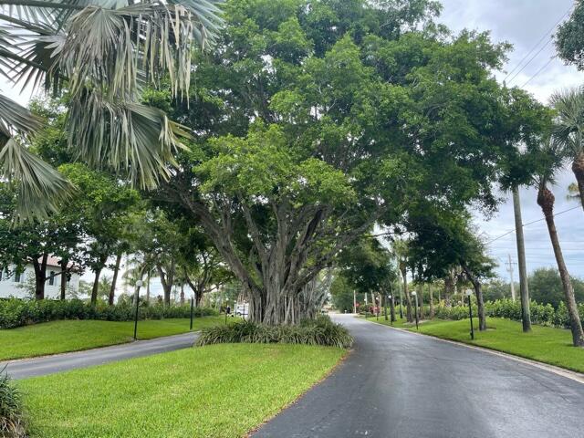 LUCERNE PARK CONDS - Residential Lease