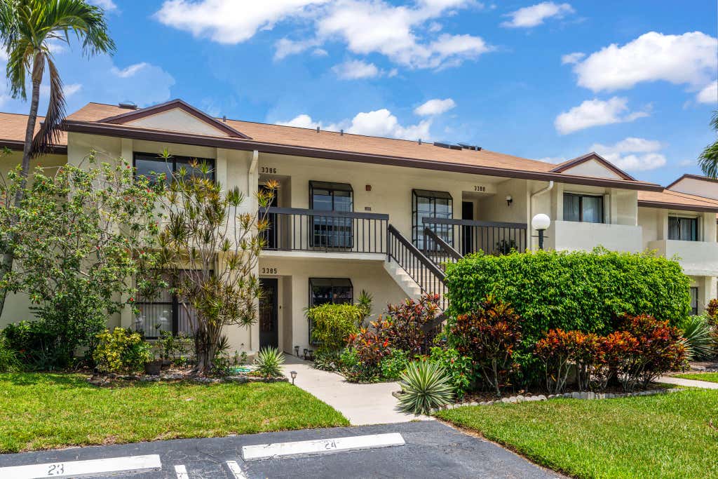 Photo of 3386 Lucerne Park Drive, Greenacres, FL 33467 (MLS # B26024051)