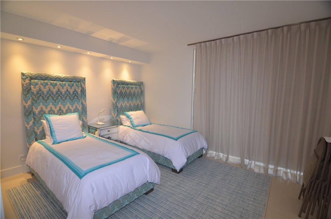 TURNBERRY  TOWERS - Residential