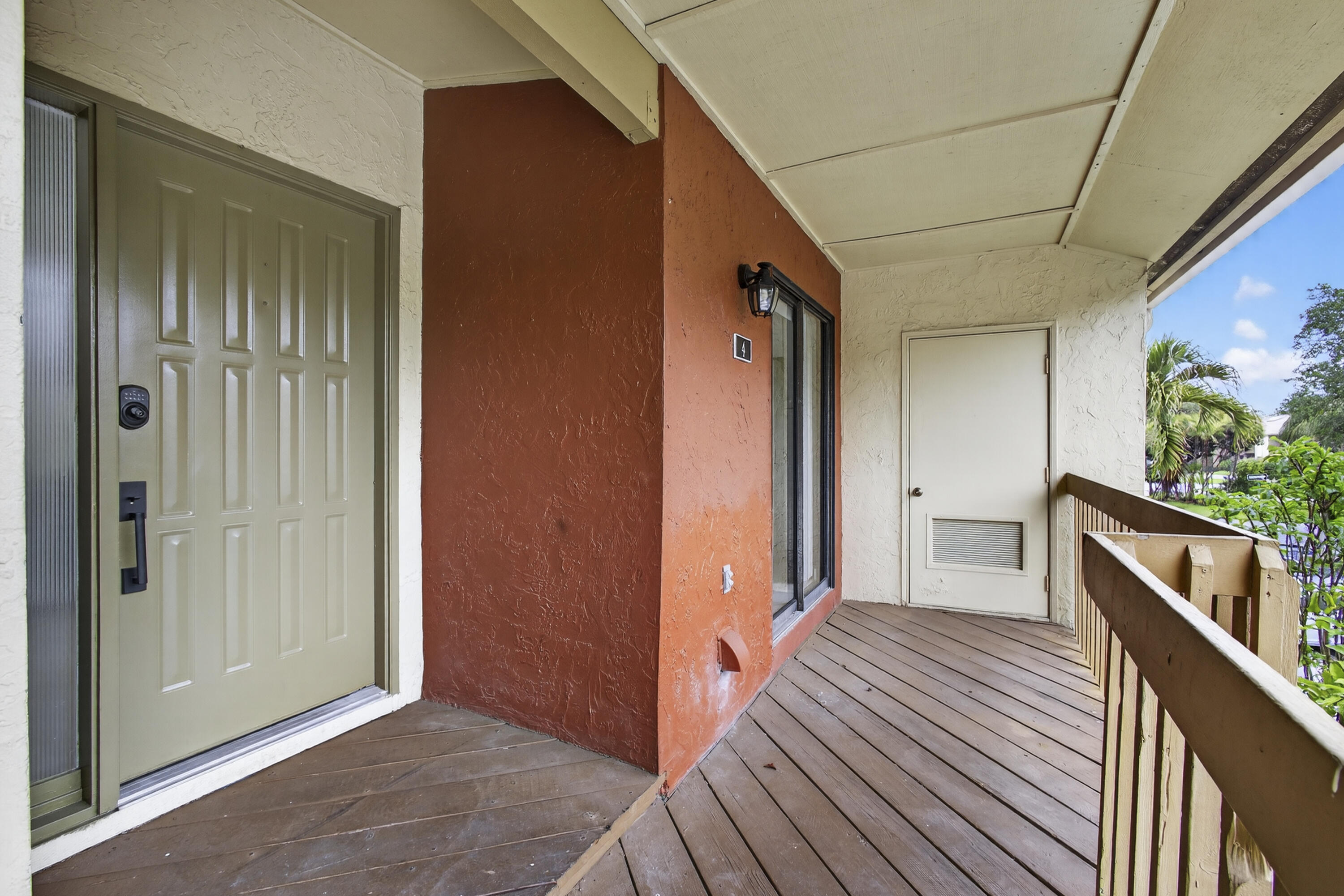 SHEFFIELD WOODS AT WELLINGTON CONDO - Residential