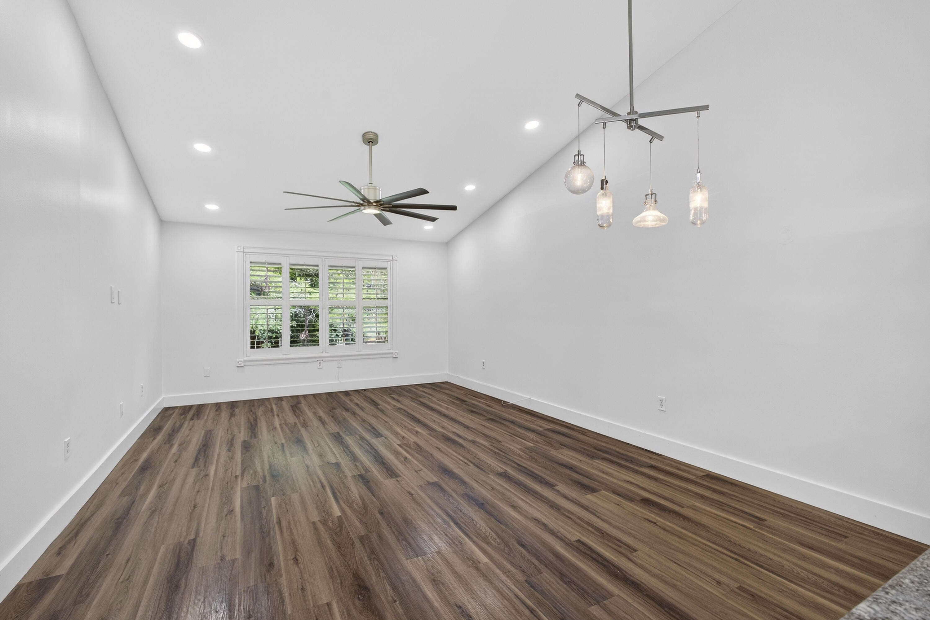 SHEFFIELD WOODS AT WELLINGTON CONDO - Residential