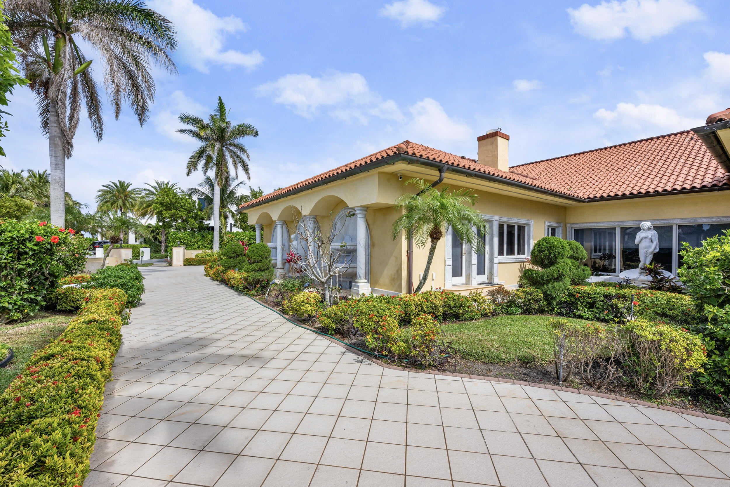 POINT MANALAPAN 1 - Residential