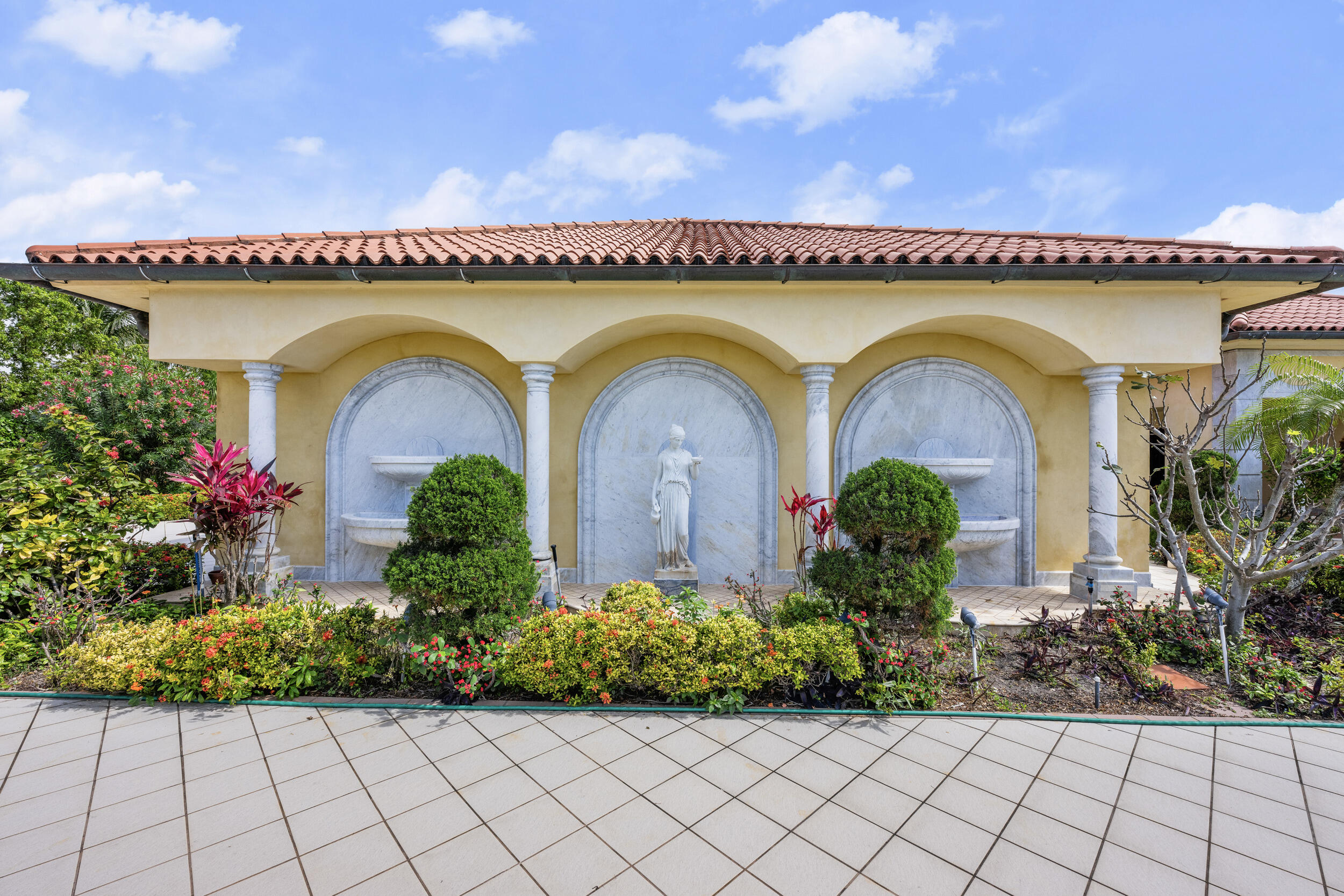 POINT MANALAPAN 1 - Residential