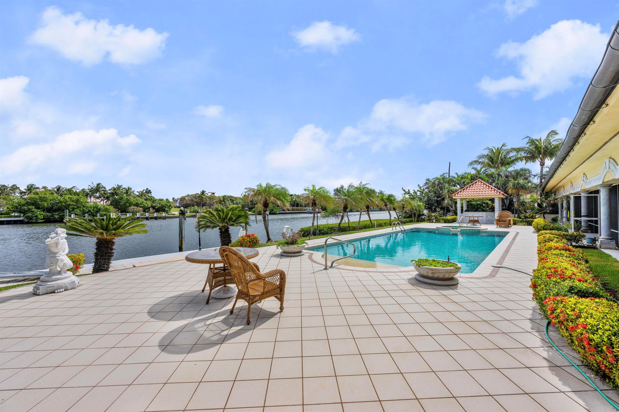 POINT MANALAPAN 1 - Residential