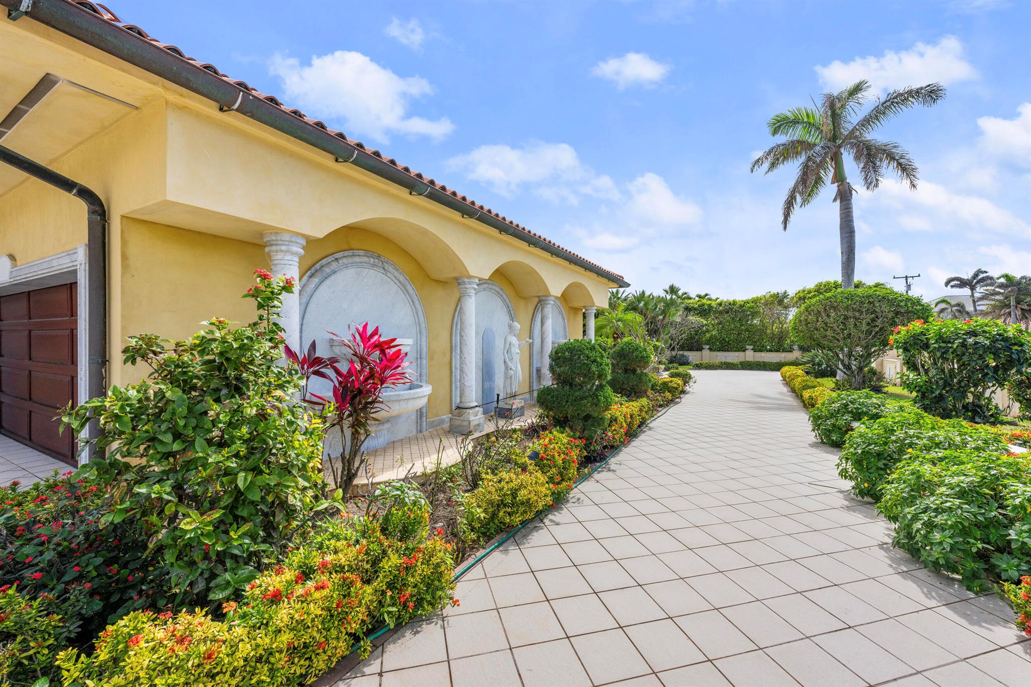 POINT MANALAPAN 1 - Residential