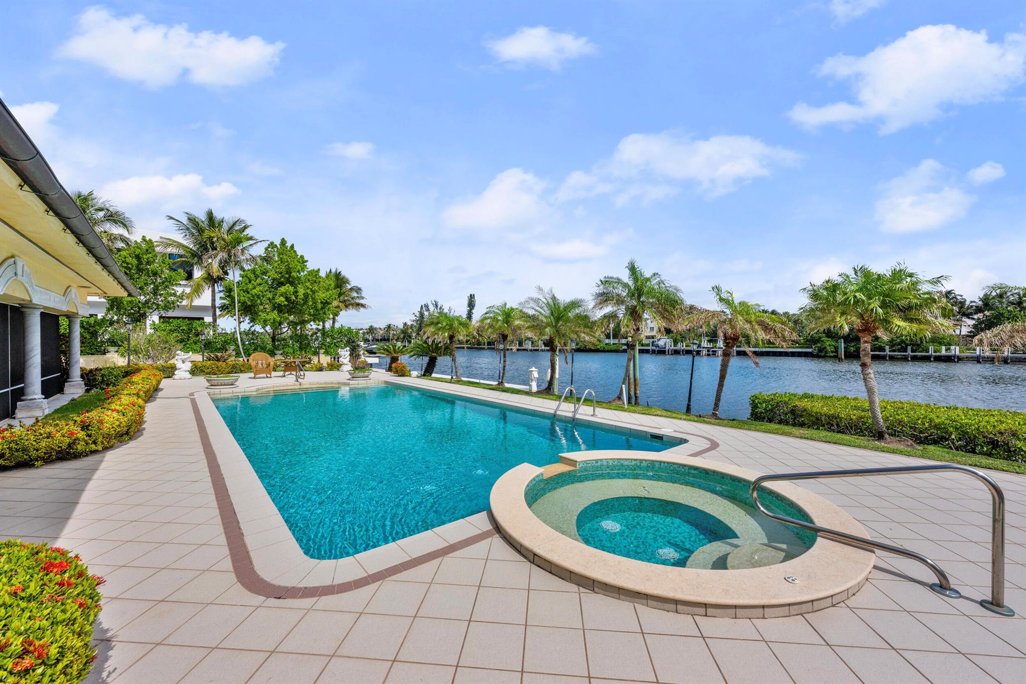 POINT MANALAPAN 1 - Residential