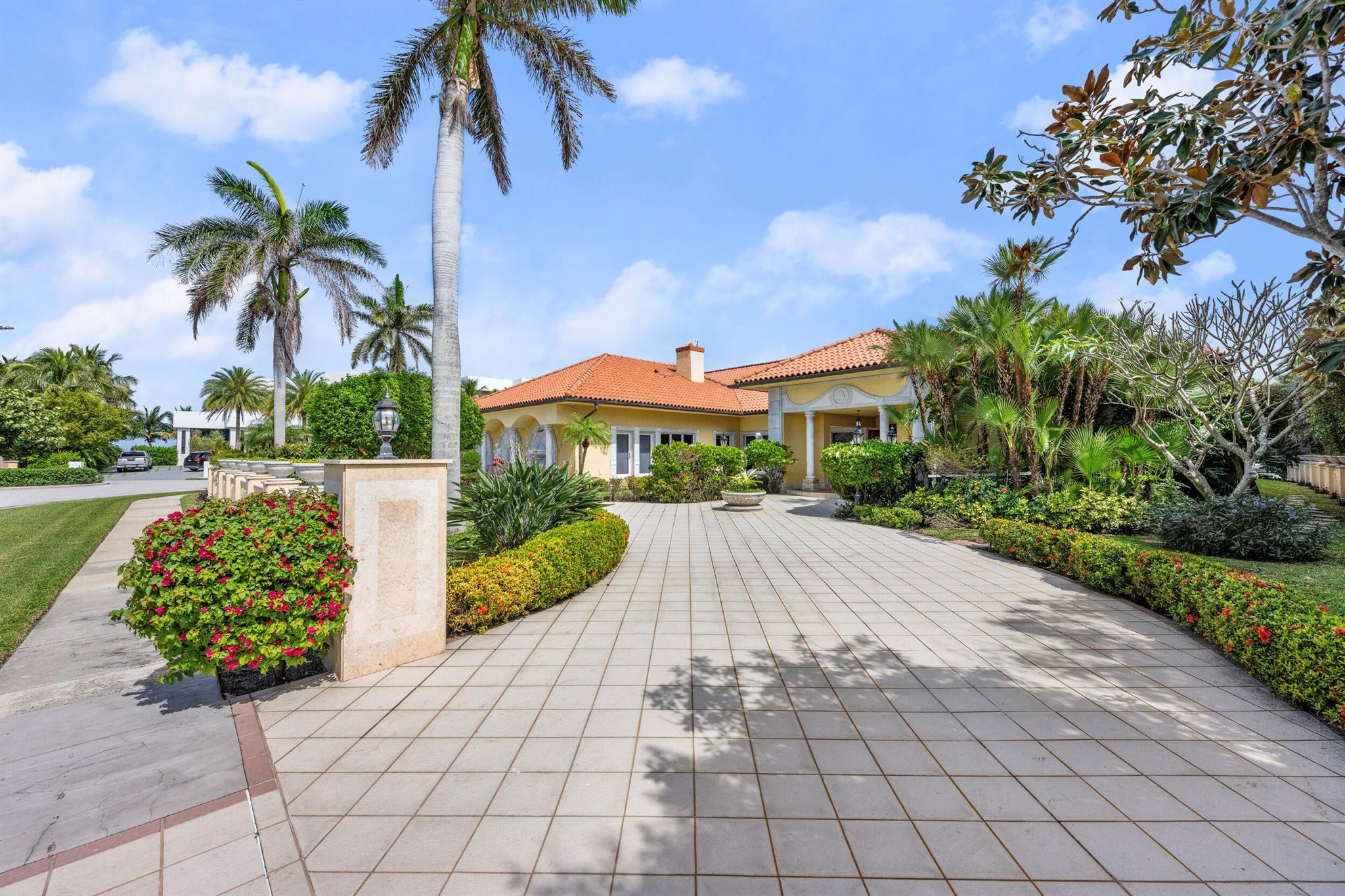 POINT MANALAPAN 1 - Residential