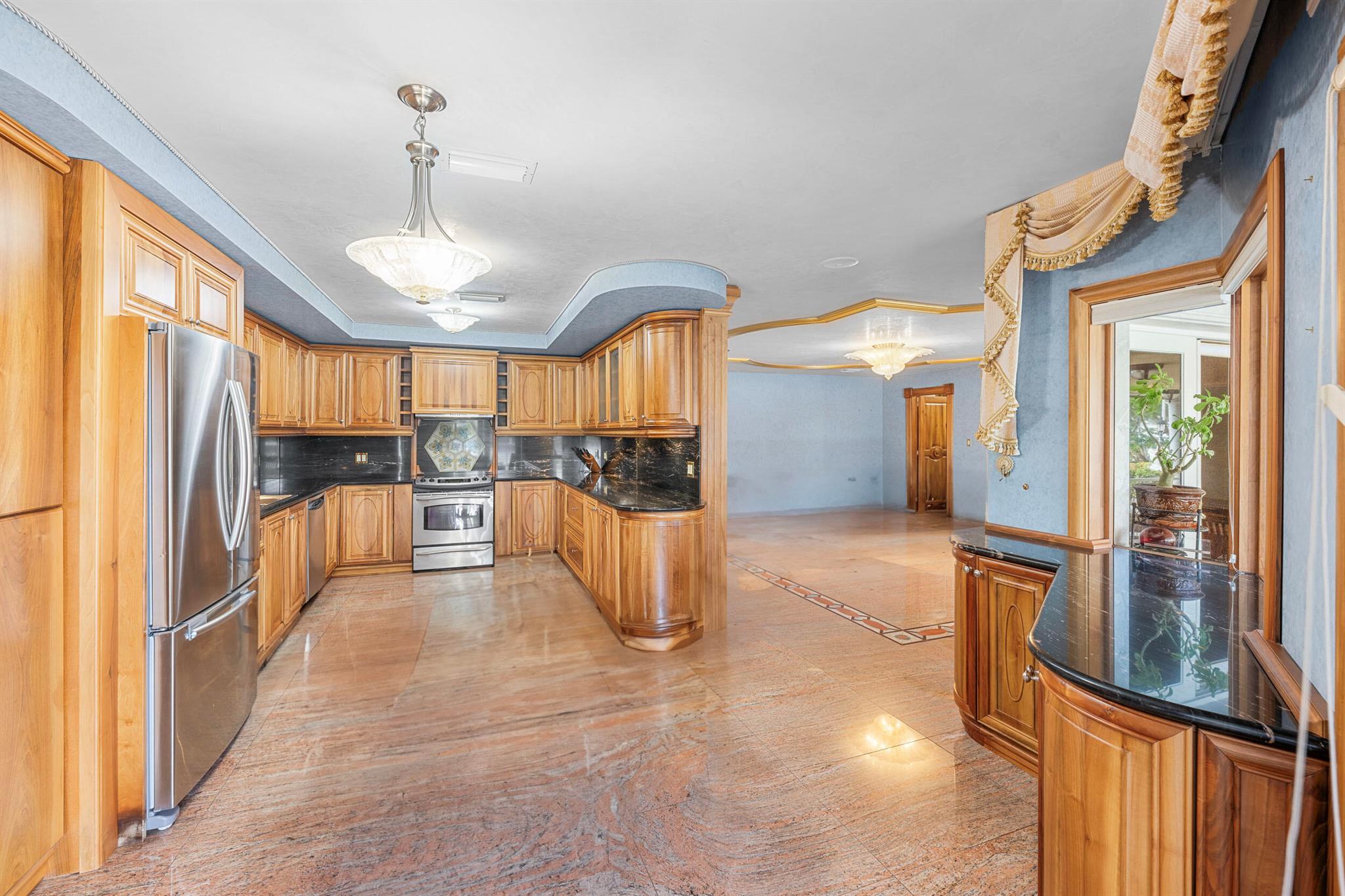 POINT MANALAPAN 1 - Residential