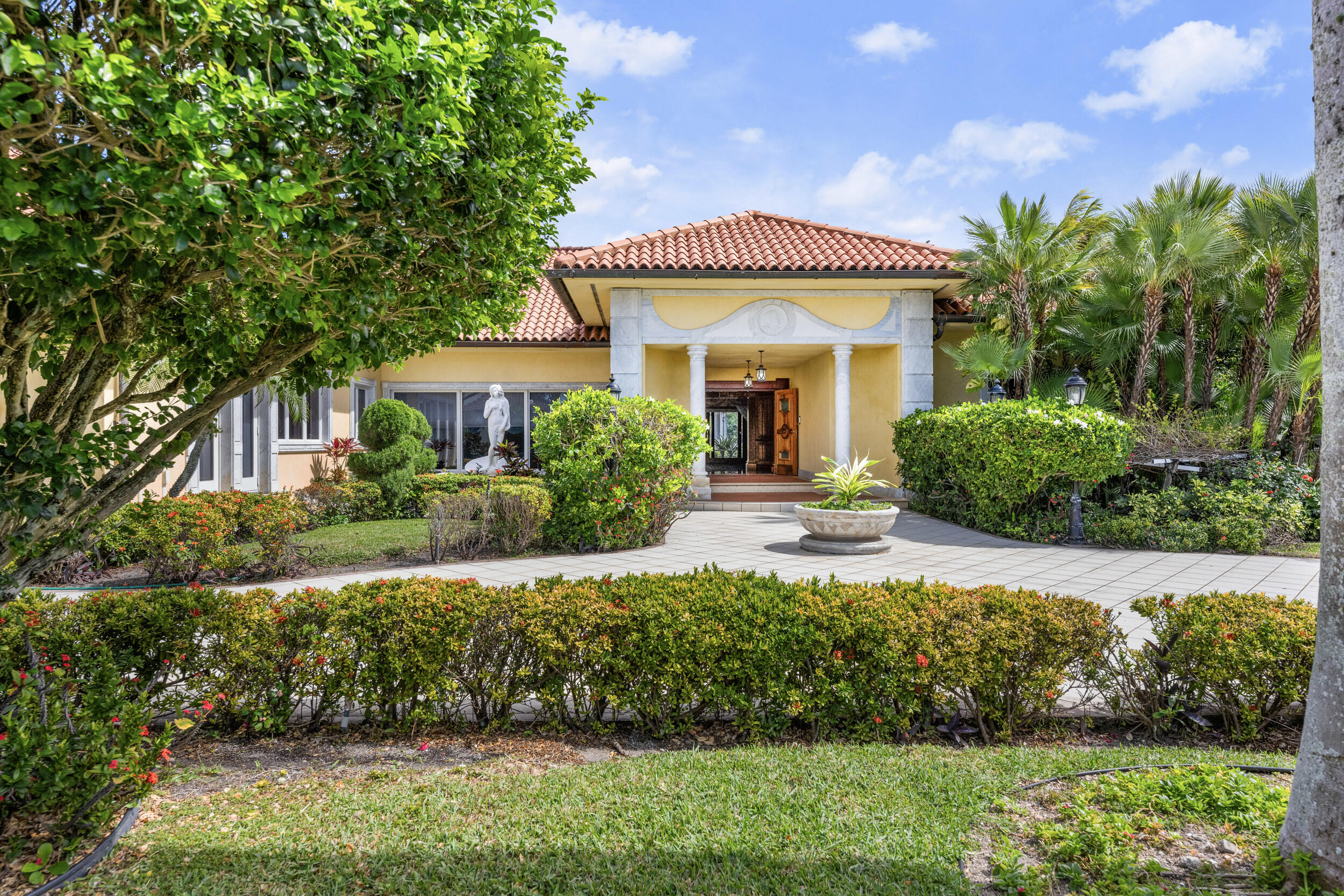 POINT MANALAPAN 1 - Residential