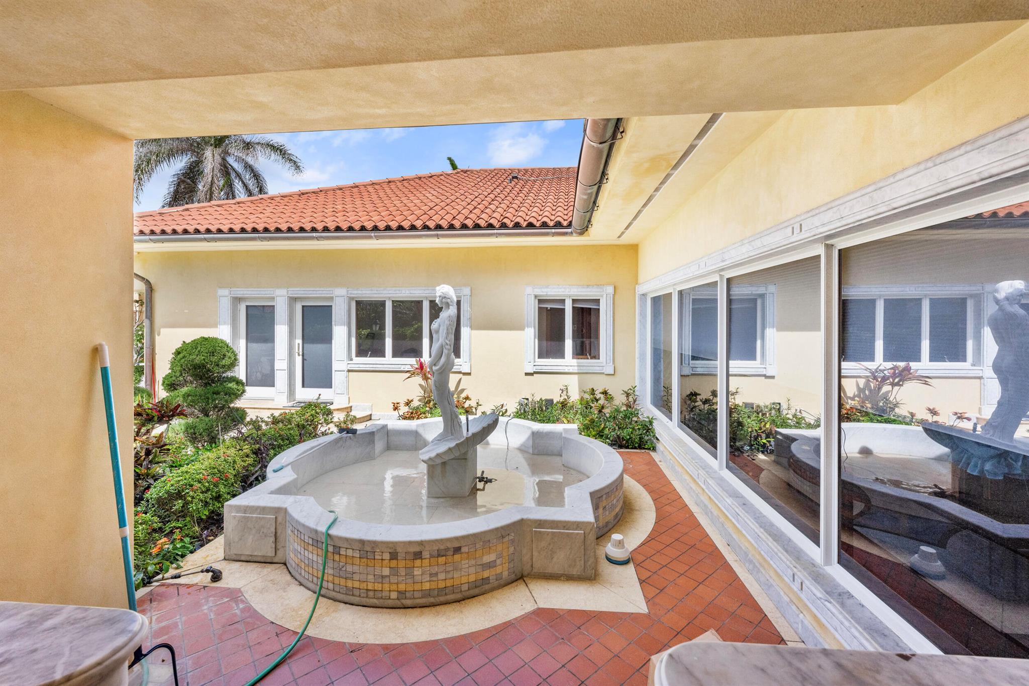 POINT MANALAPAN 1 - Residential