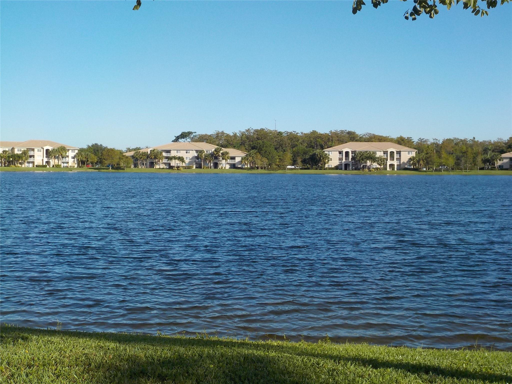 5061 Wiles Rd 206