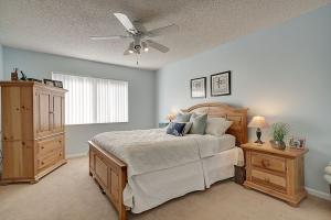 CRYSTAL LAKE VILLAGE - Residential