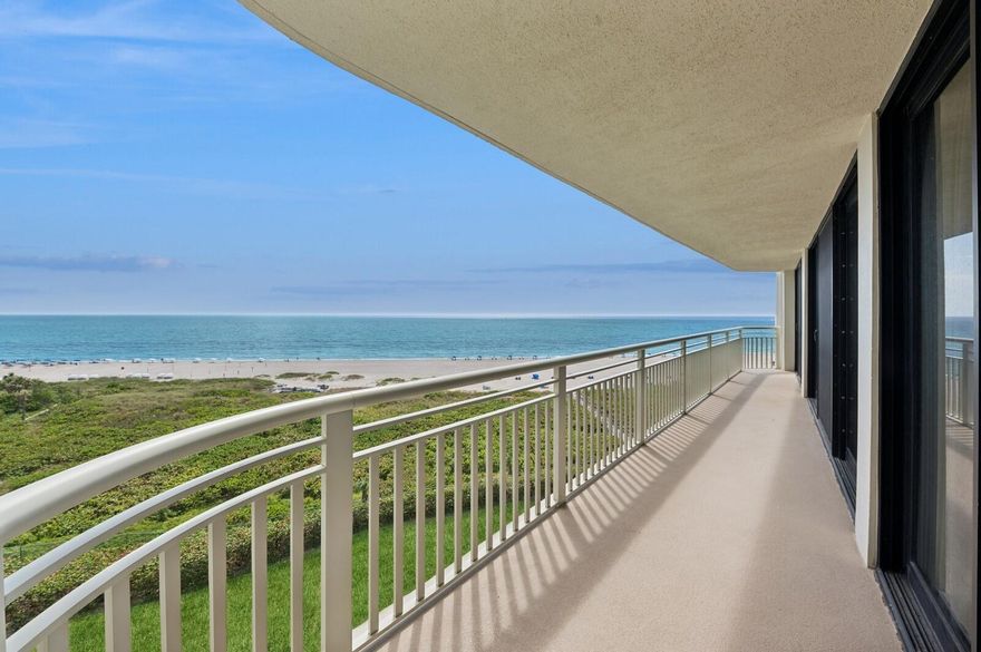 Direct oceanfront 2-BR, 2-BA condo with stunning ocean and rear Intracoastal views. Features include Maytag kitchen appliances, tile flooring and spacious walk-in closets. A great opportunity to personalize and make it your own. Well-appointed building with 24/7 concierge, staffed gate, and guest suite. Amenities include heated pool, jacuzzi, tennis, pickleball, fitness with steam/sauna, billiards, library, and card room. Beachside restaurant offers dine-in or delivery. The 43rd-floor Marquis Lounge offers panoramic views, dining, and a full bar. Just 15 mins to upscale shopping/dining/entertainment and 20 mins to PBI.
