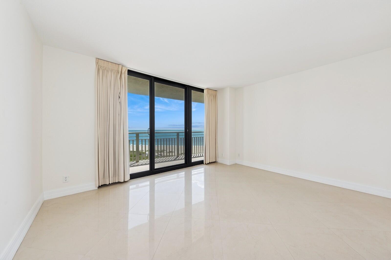 TIARA CONDO - Residential